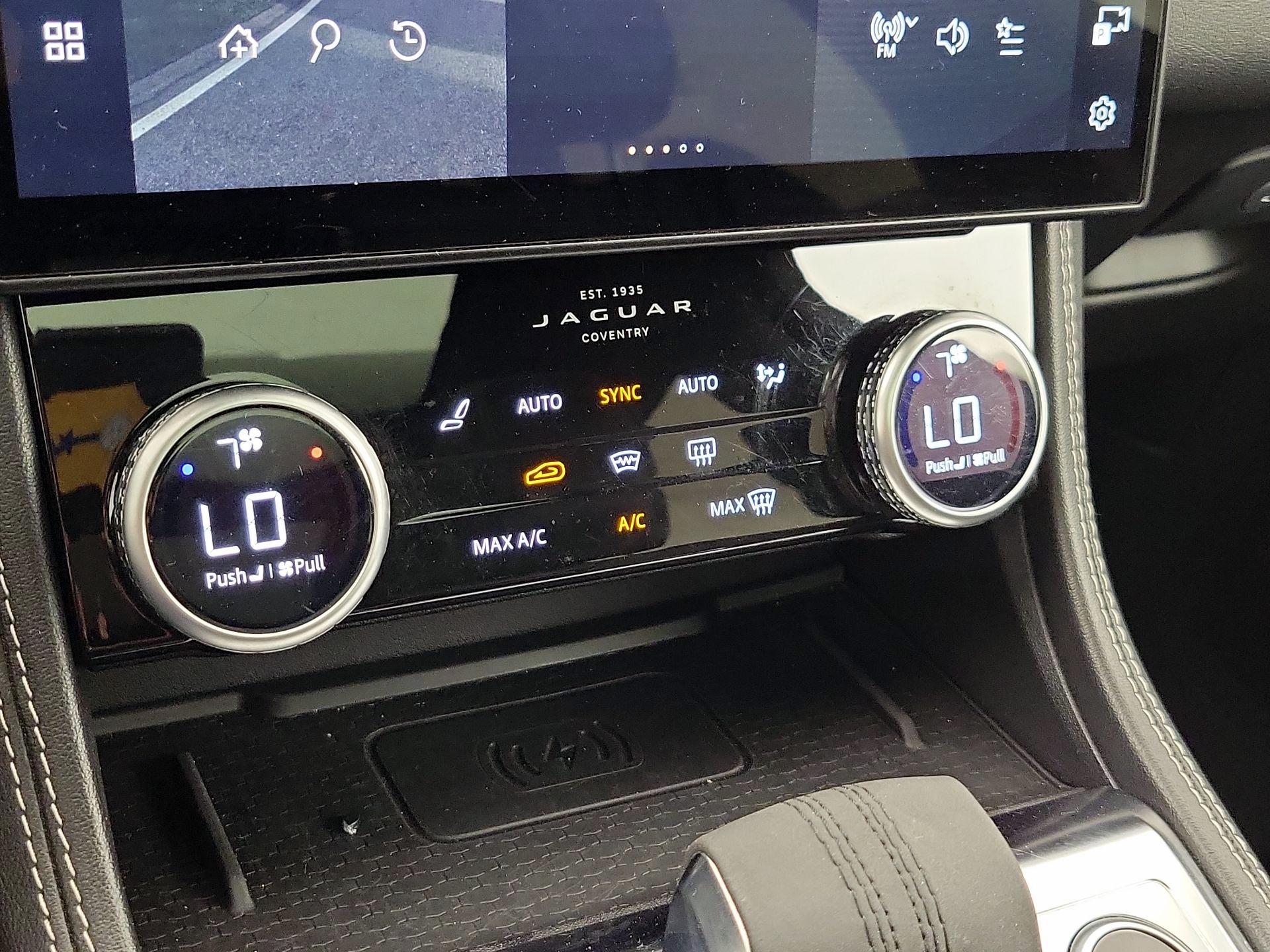 Thumbnail: 2024 Jaguar F-Pace - 17