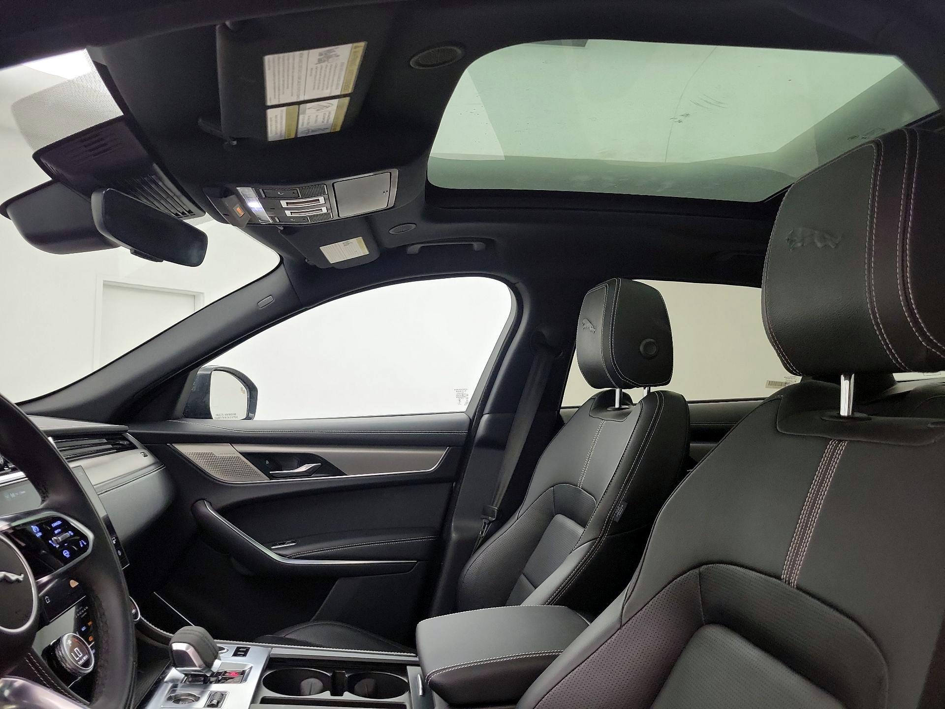 Thumbnail: 2024 Jaguar F-Pace - 20