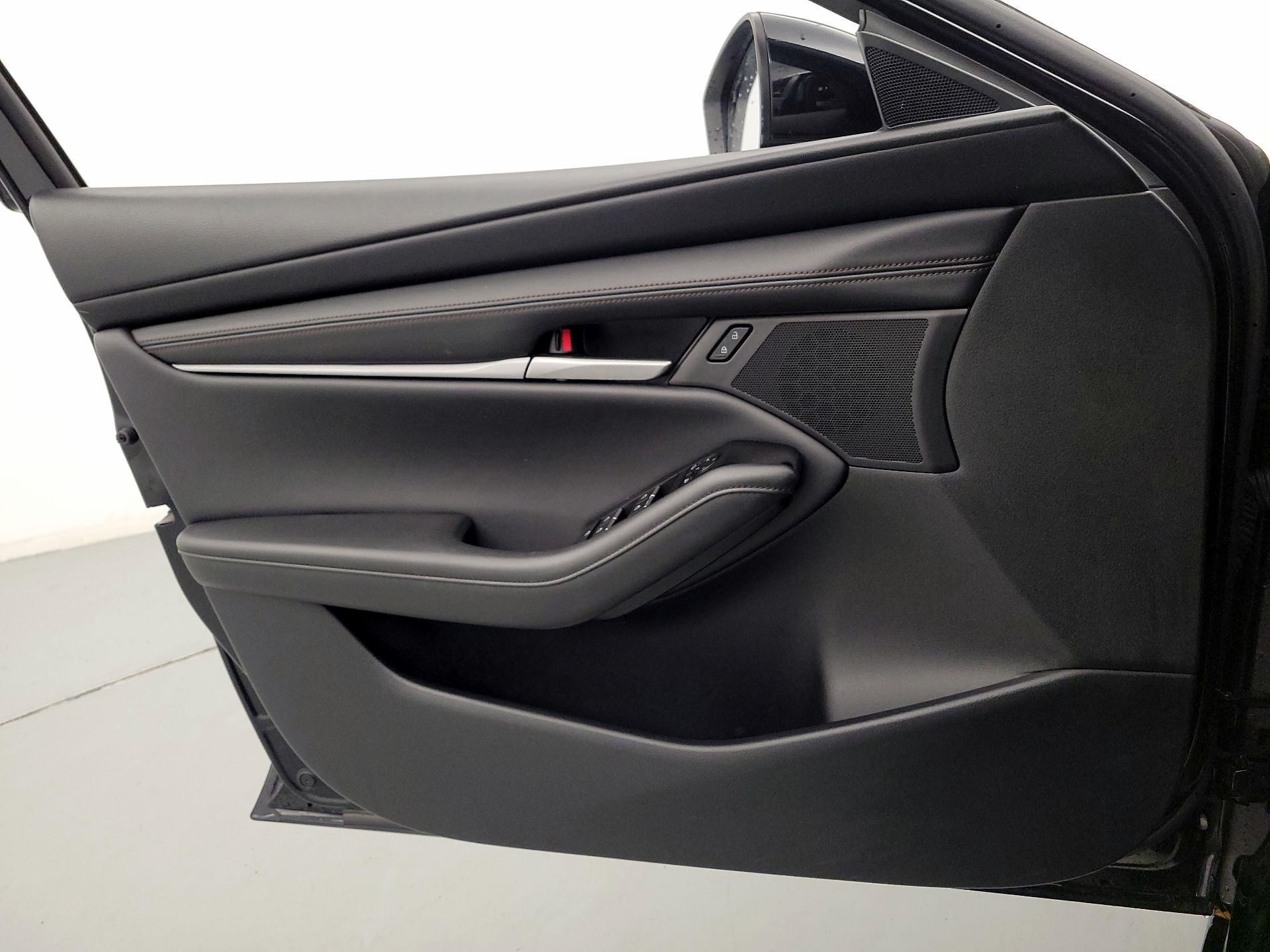 Thumbnail: 2024 Mazda Mazda3 - 12