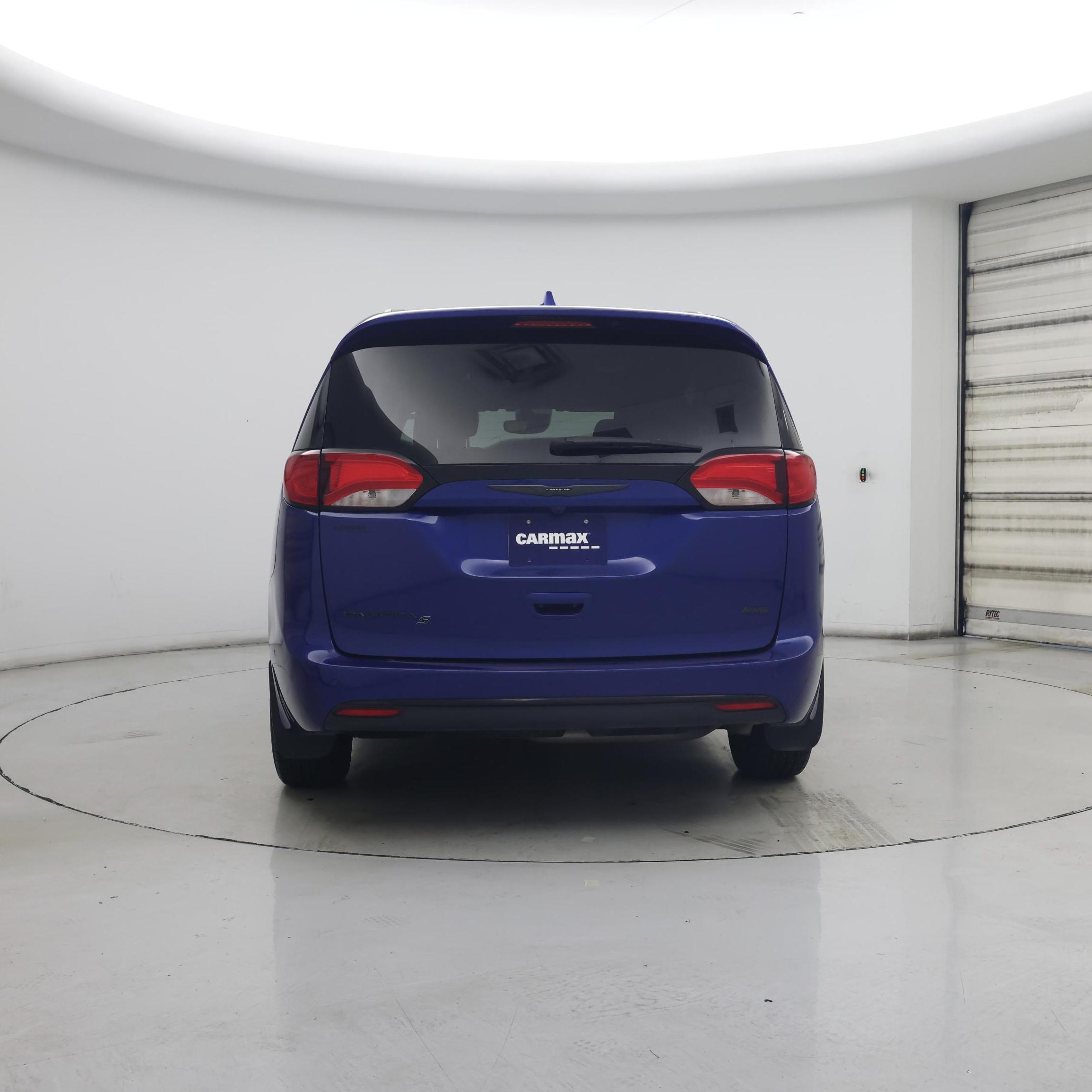 Thumbnail: 2020 Chrysler Pacifica - 6