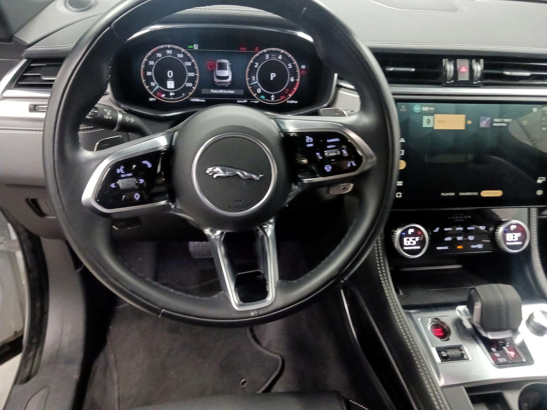 Thumbnail: 2024 Jaguar F-Pace - 10