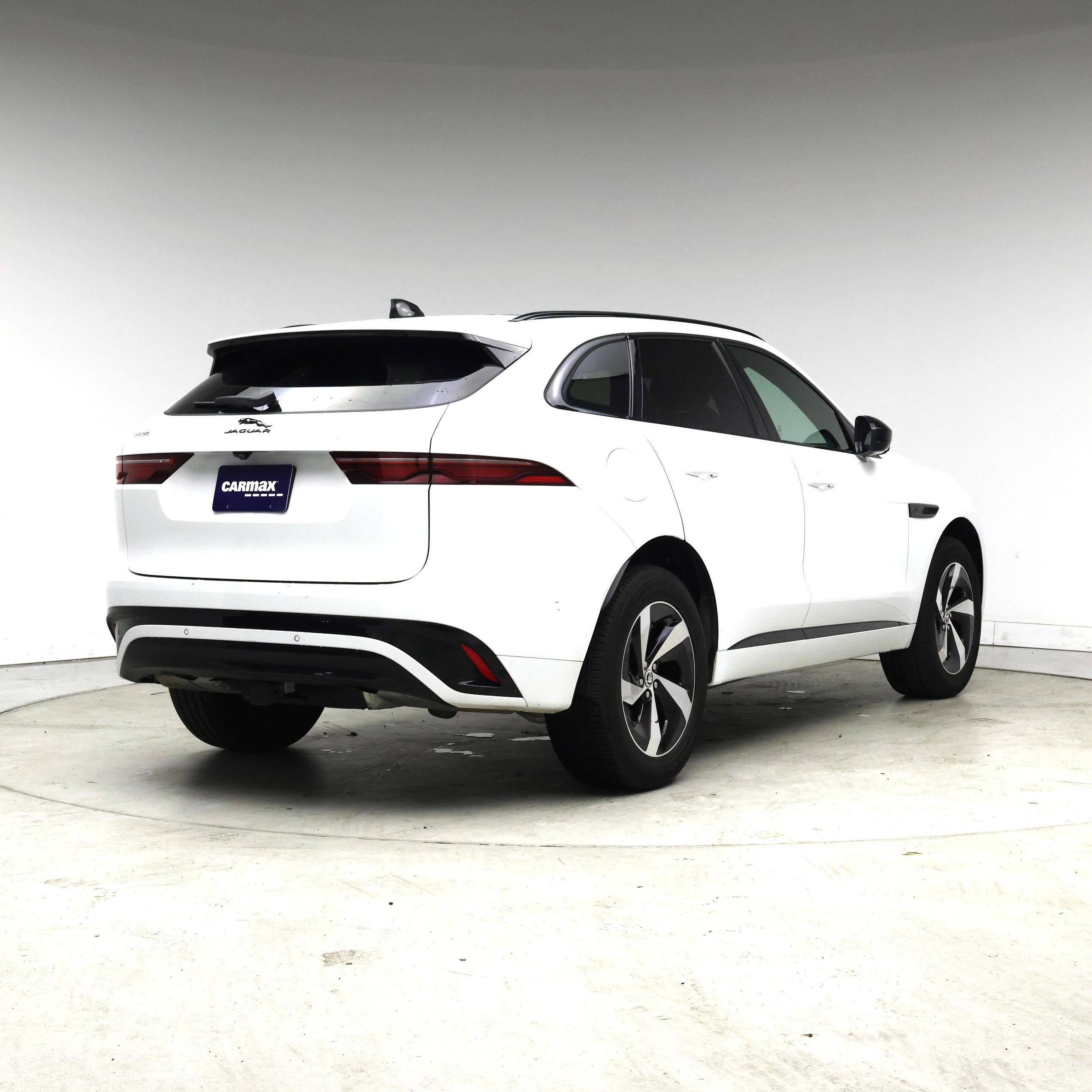 Thumbnail: 2024 Jaguar F-Pace - 8