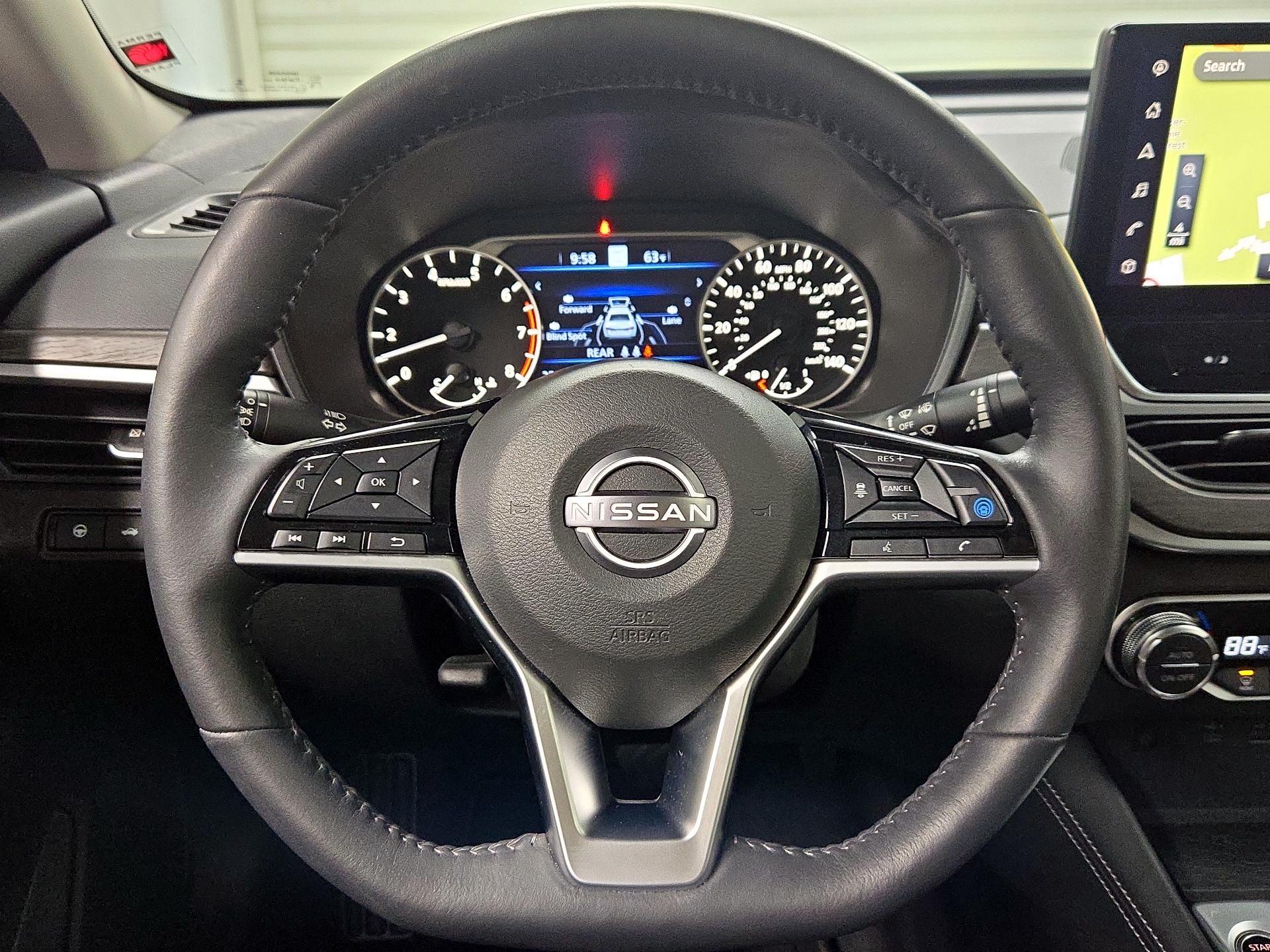 Thumbnail: 2023 Nissan Altima - 10