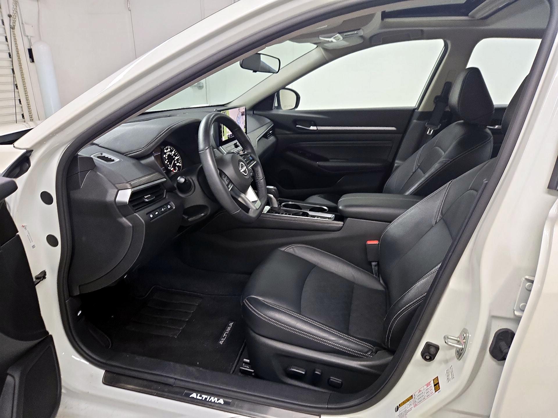 Thumbnail: 2023 Nissan Altima - 11