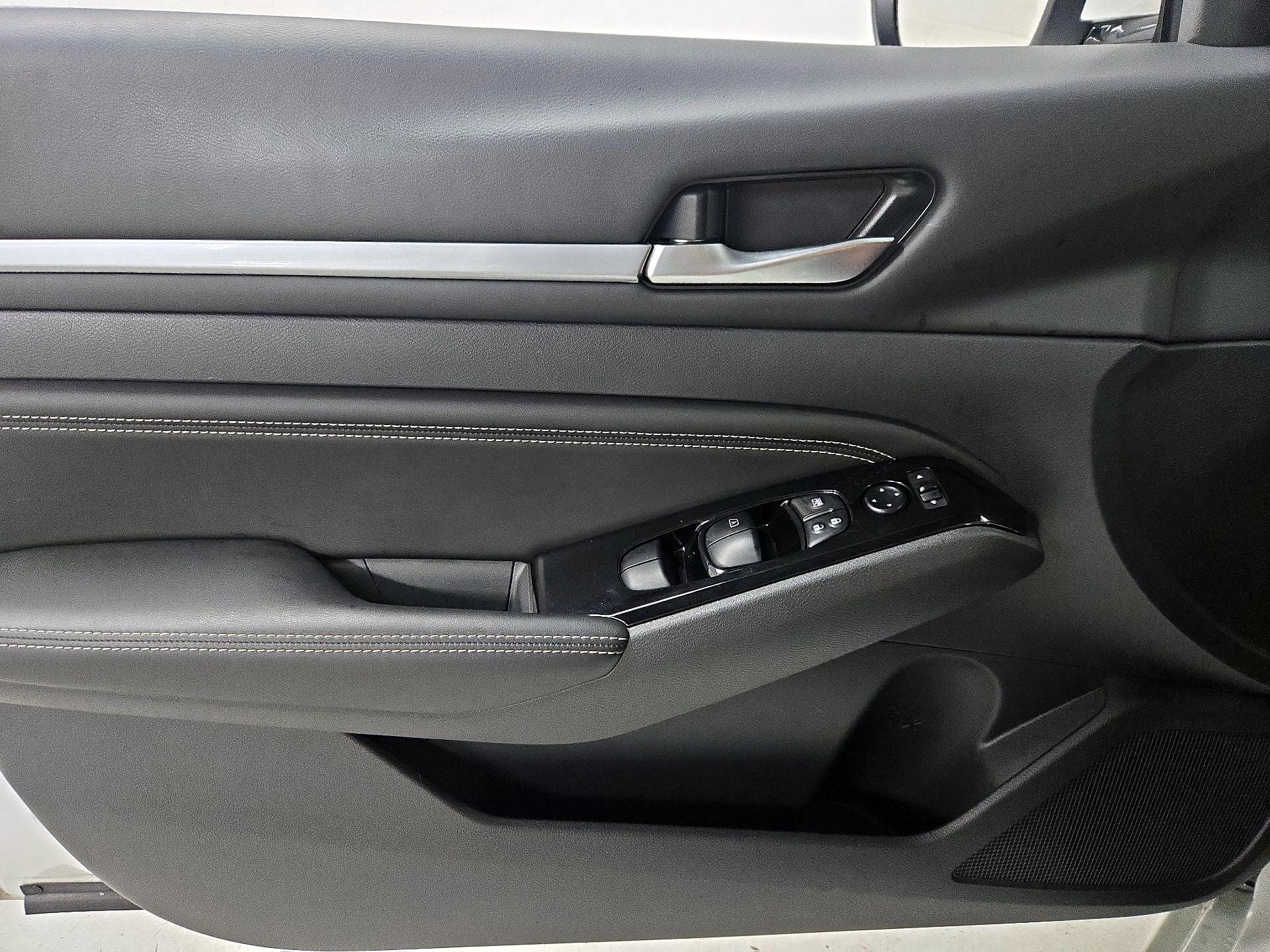 Thumbnail: 2023 Nissan Altima - 12