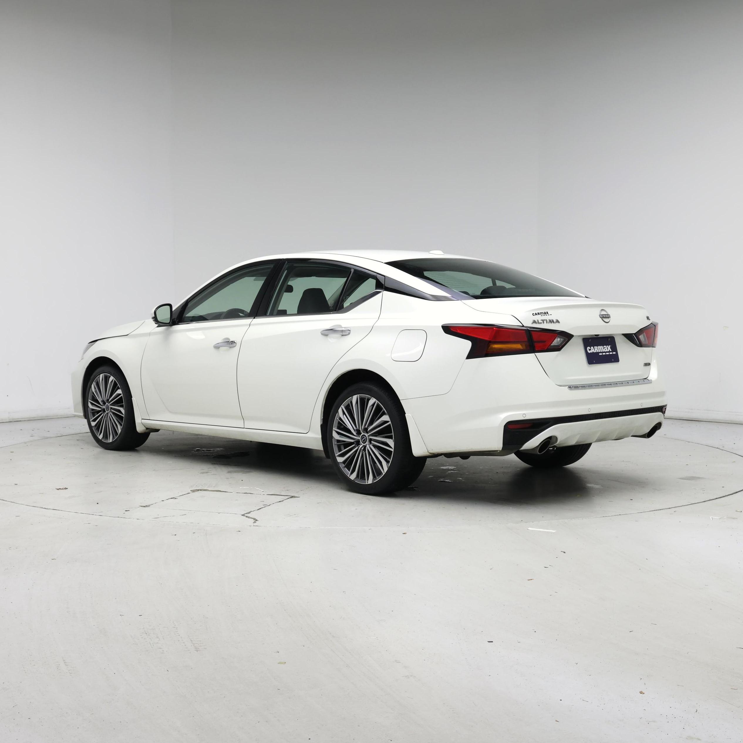 Thumbnail: 2023 Nissan Altima - 2