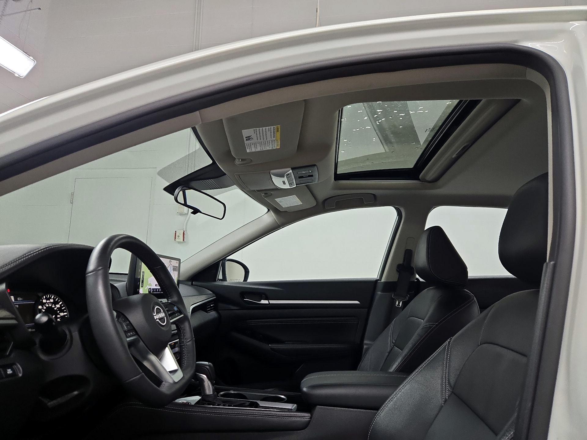 Thumbnail: 2023 Nissan Altima - 20