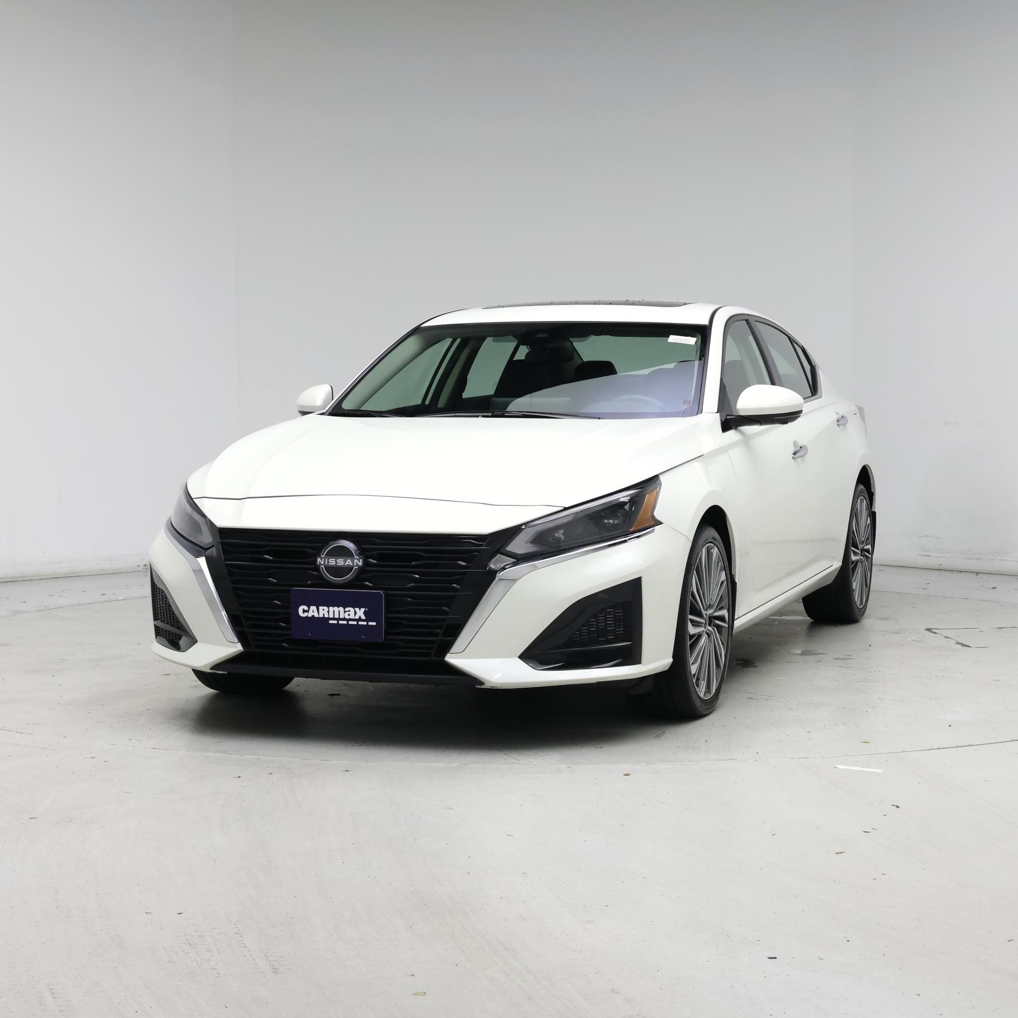 Thumbnail: 2023 Nissan Altima - 4