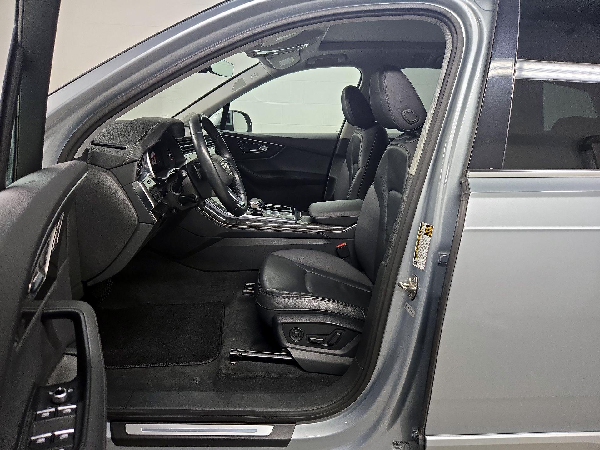 Thumbnail: 2023 Audi Q7 - 11