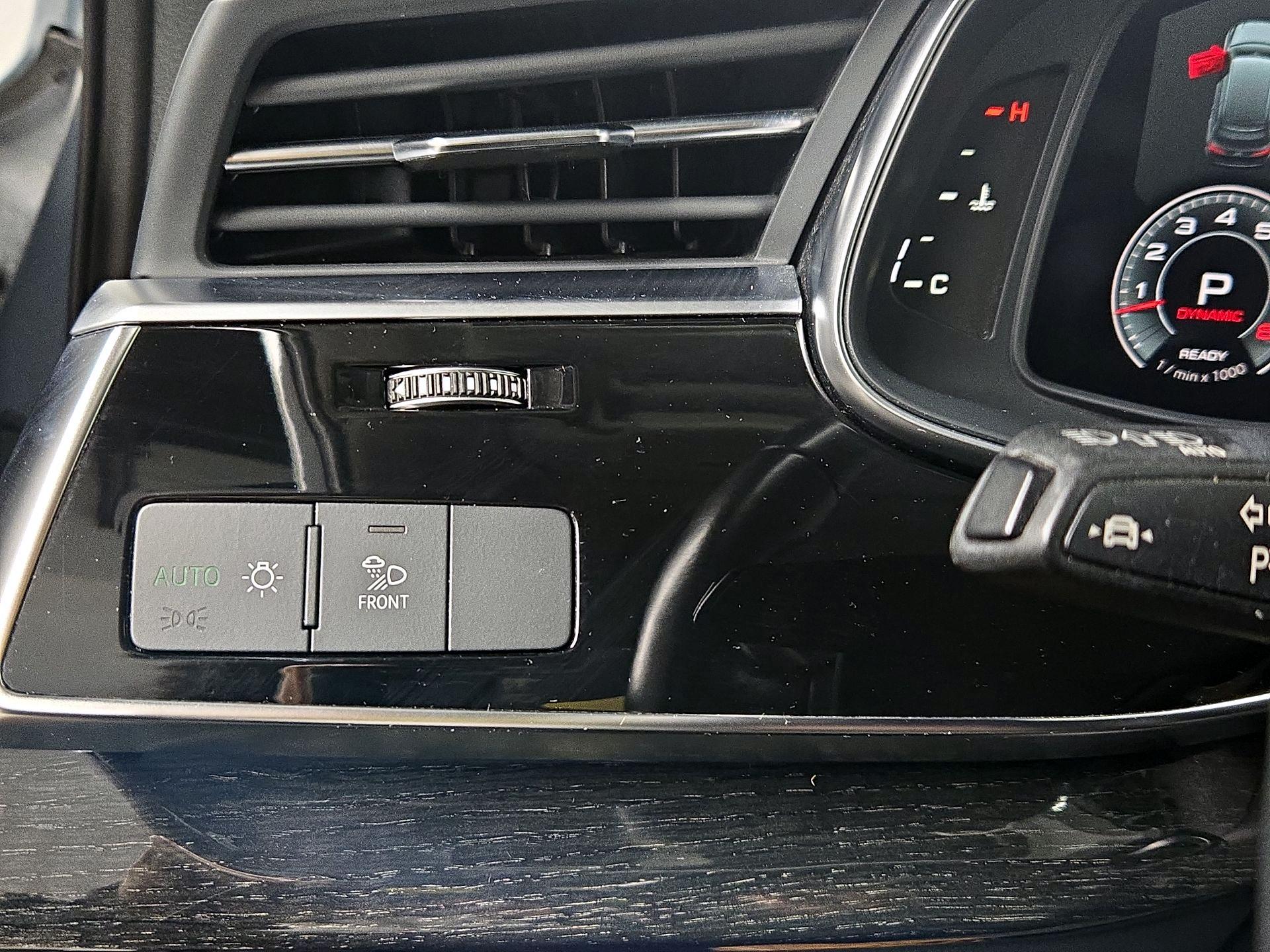 Thumbnail: 2023 Audi Q7 - 13