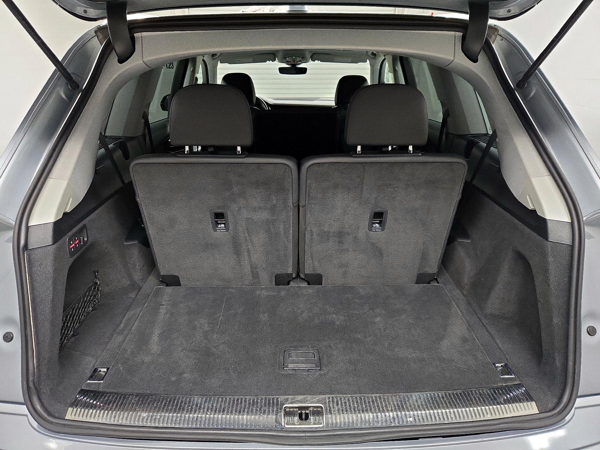 Thumbnail: 2023 Audi Q7 - 18