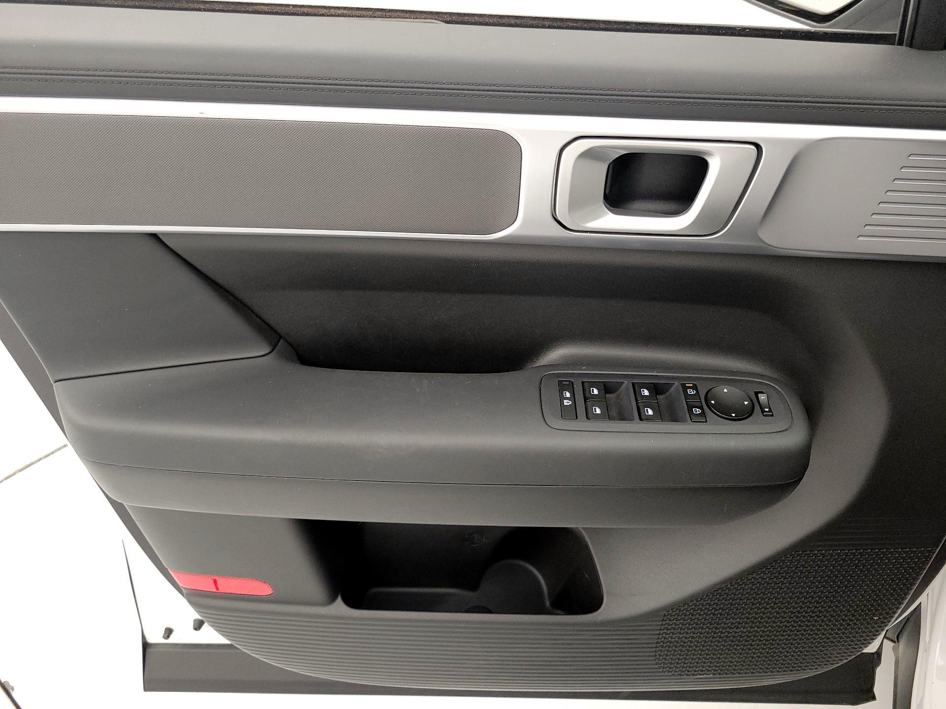 Thumbnail: 2024 Hyundai Santa Fe - 12