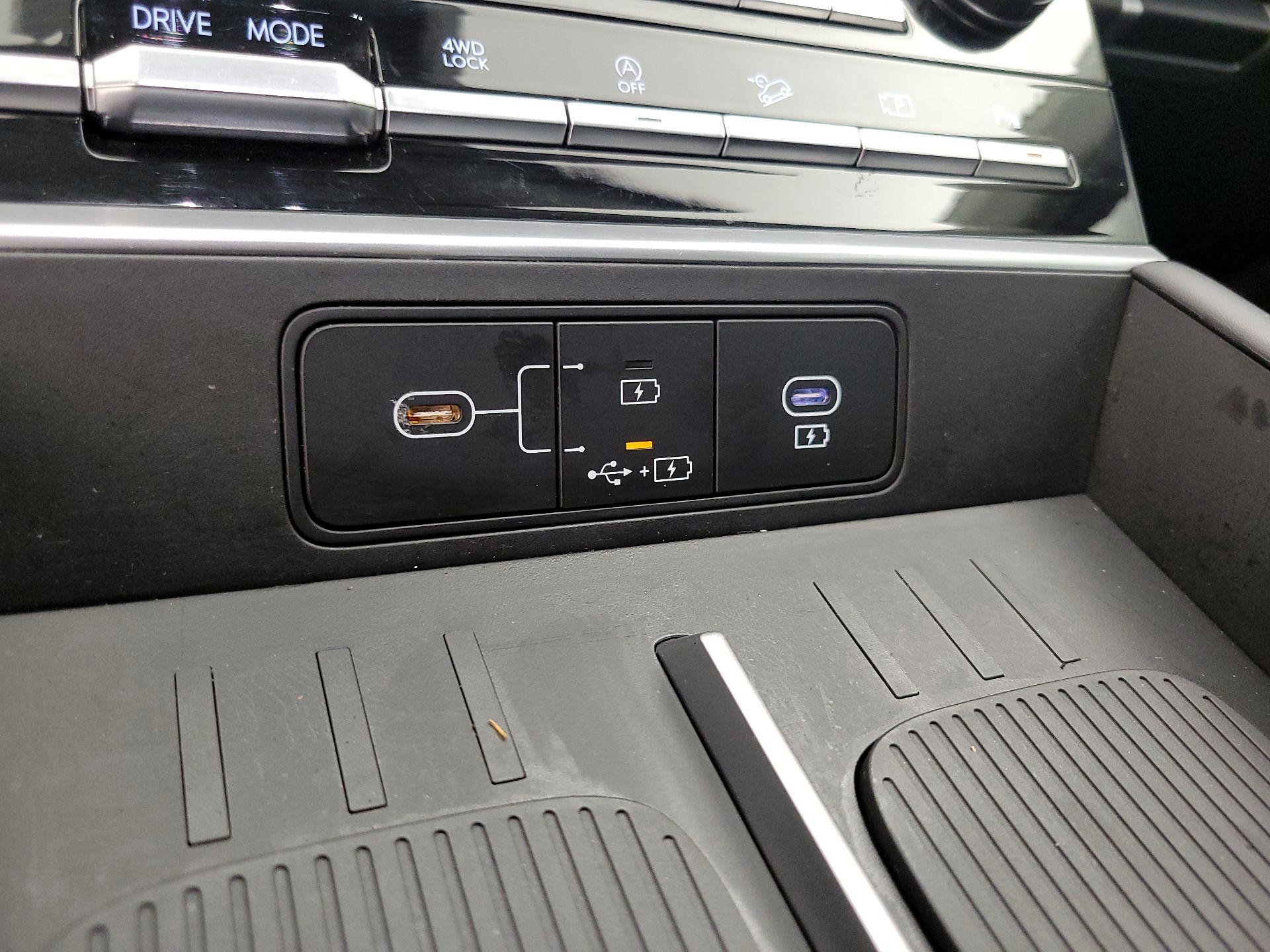 Thumbnail: 2024 Hyundai Santa Fe - 18