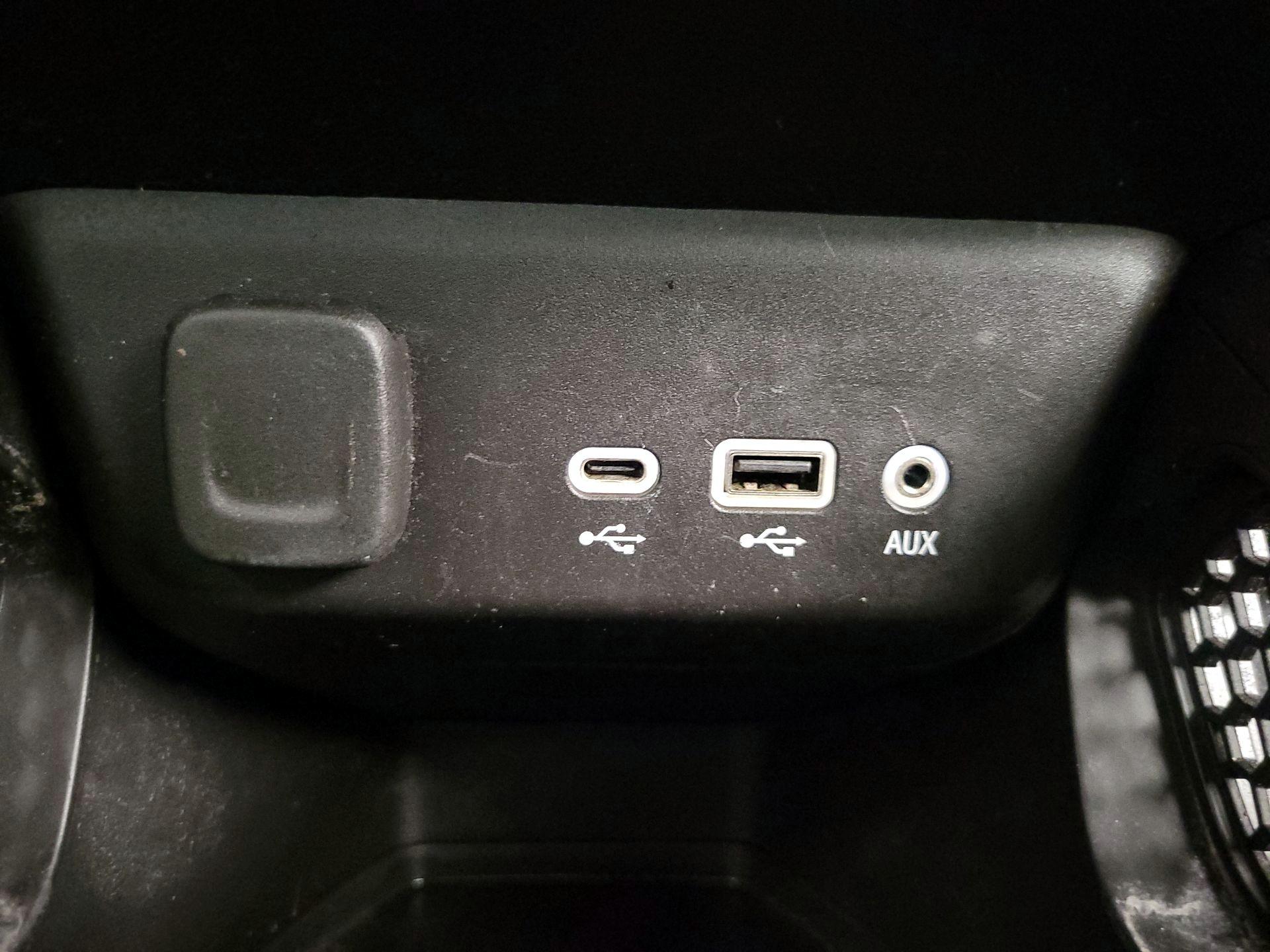 Thumbnail: 2021 Chevrolet TrailBlazer - 18