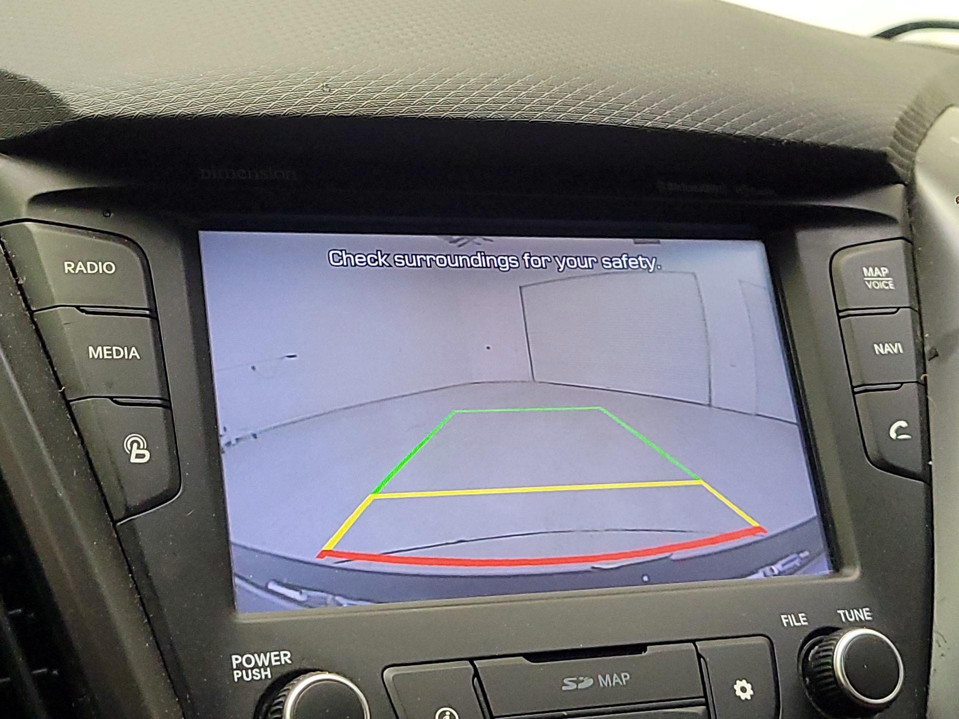 Thumbnail: 2016 Hyundai Veloster - 15