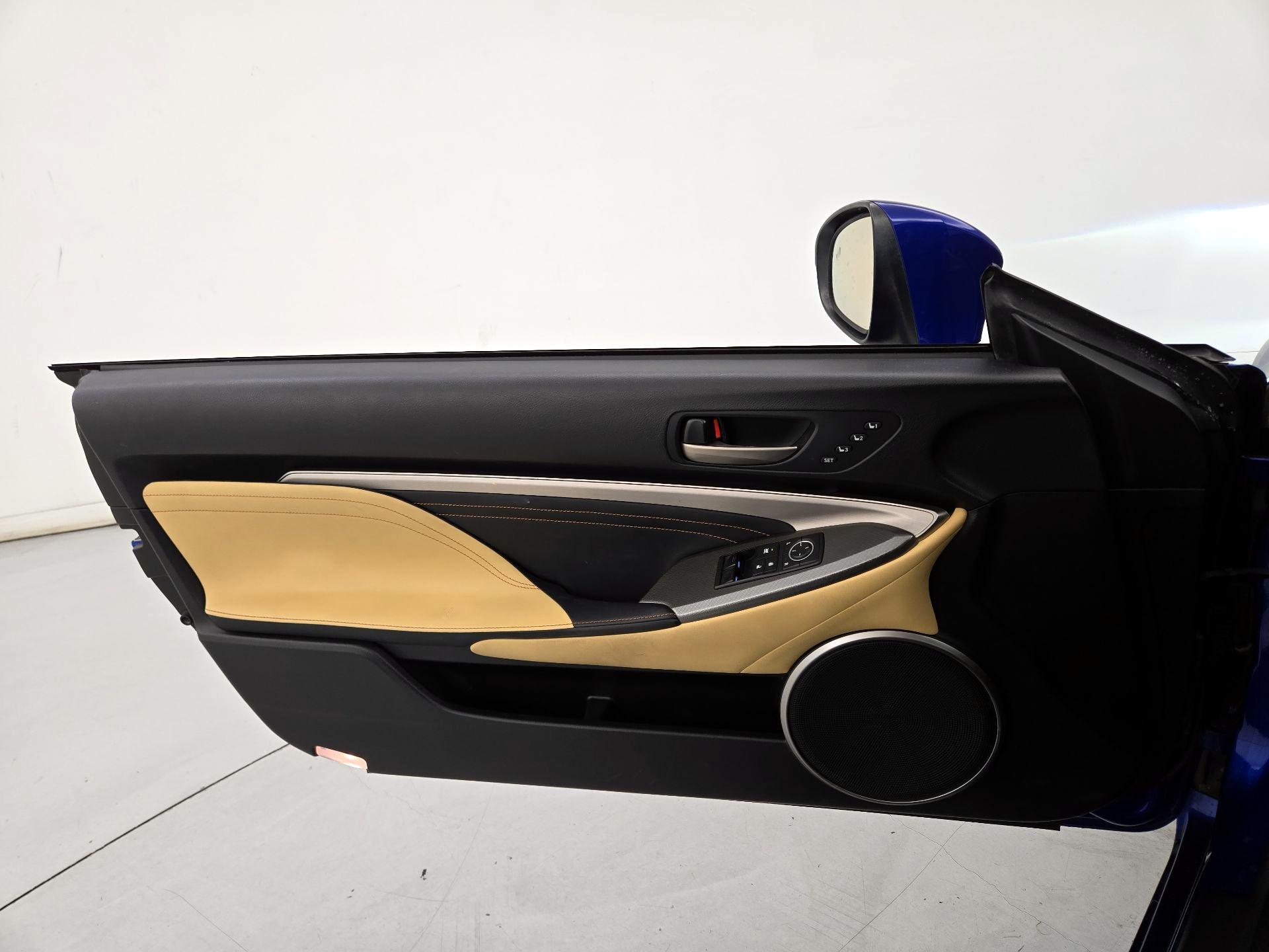 Thumbnail: 2015 Lexus RC - 12