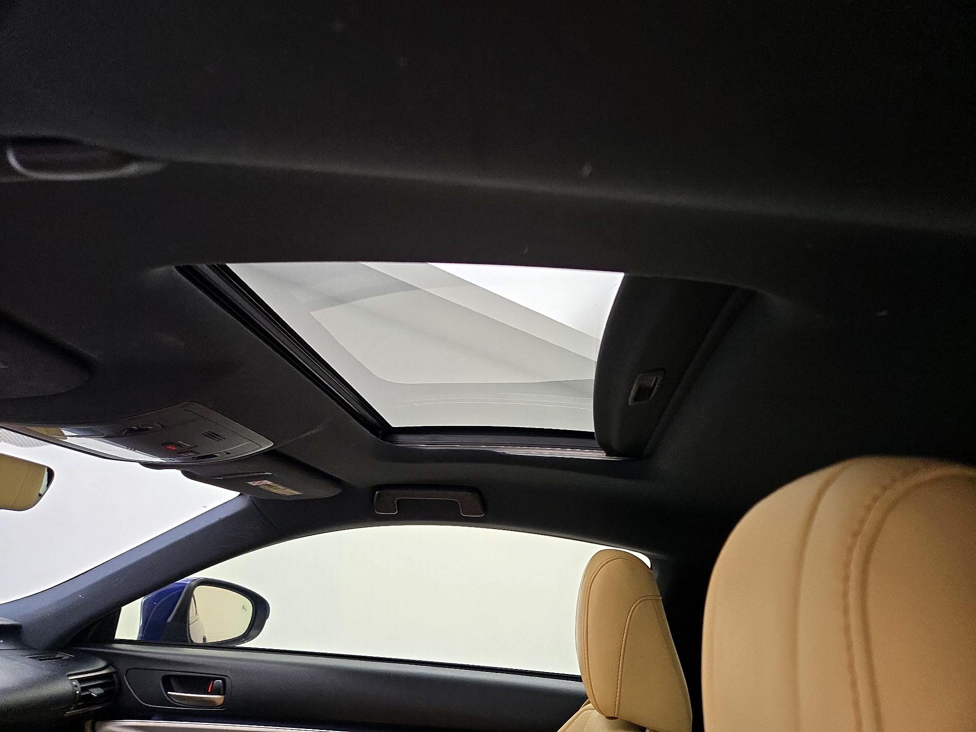 Thumbnail: 2015 Lexus RC - 20