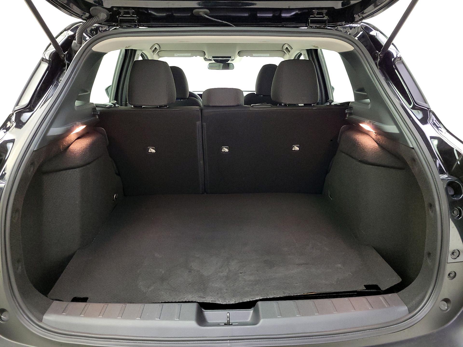 Thumbnail: 2025 Nissan Kicks - 19