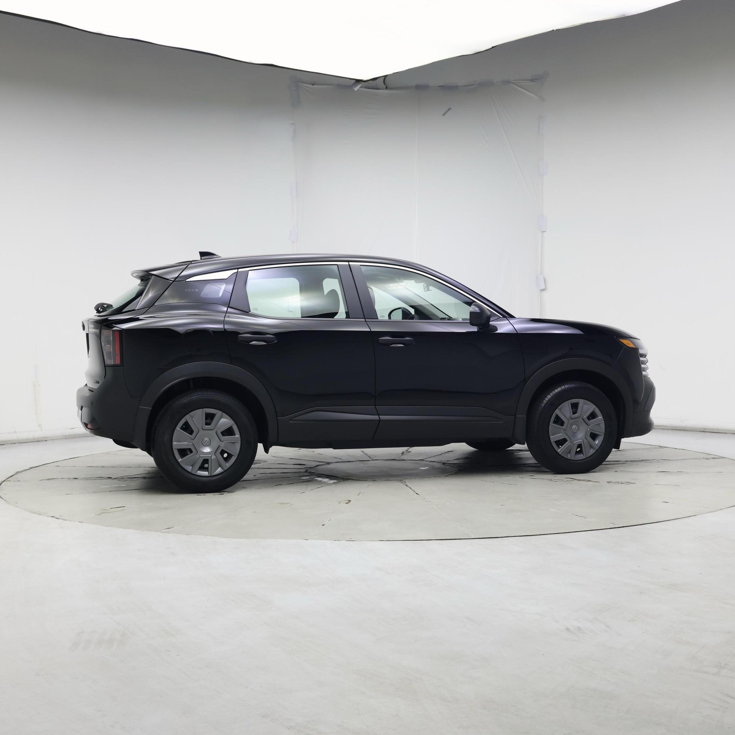 Thumbnail: 2025 Nissan Kicks - 7