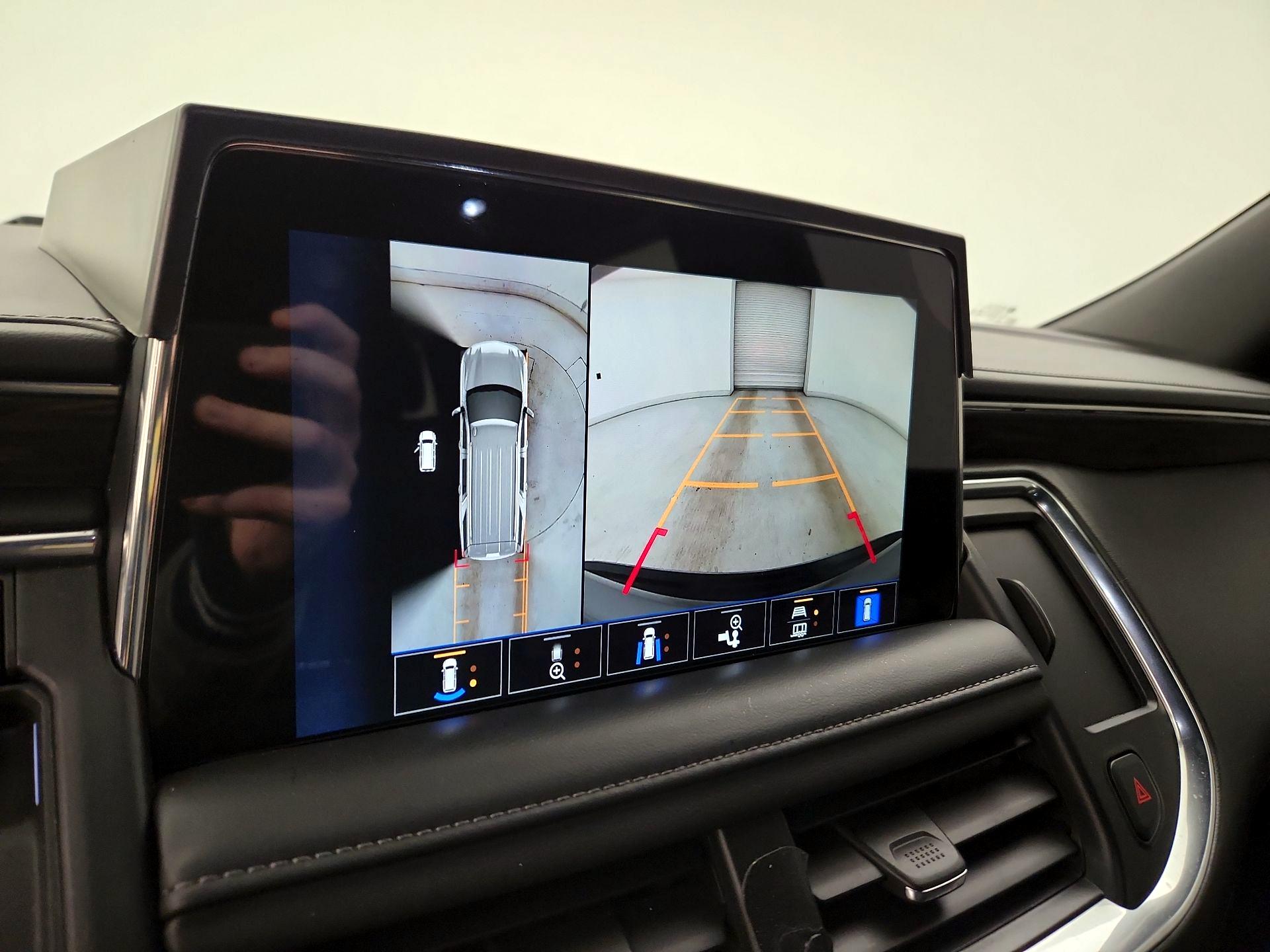 Thumbnail: 2022 Chevrolet Tahoe - 14