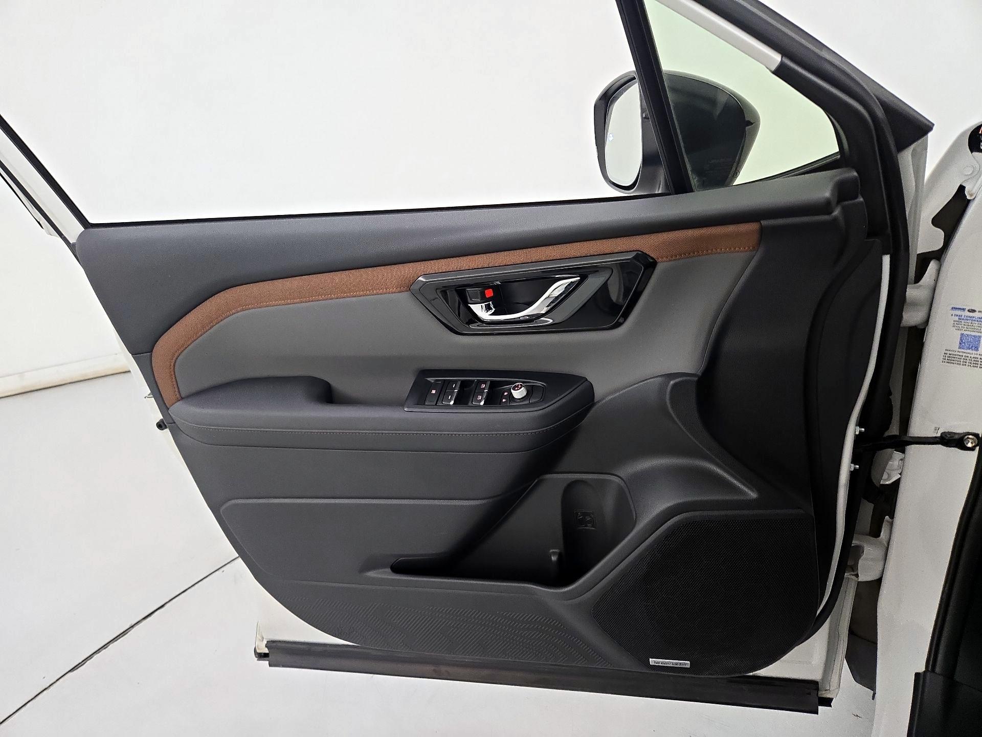 Thumbnail: 2025 Subaru Forester - 12