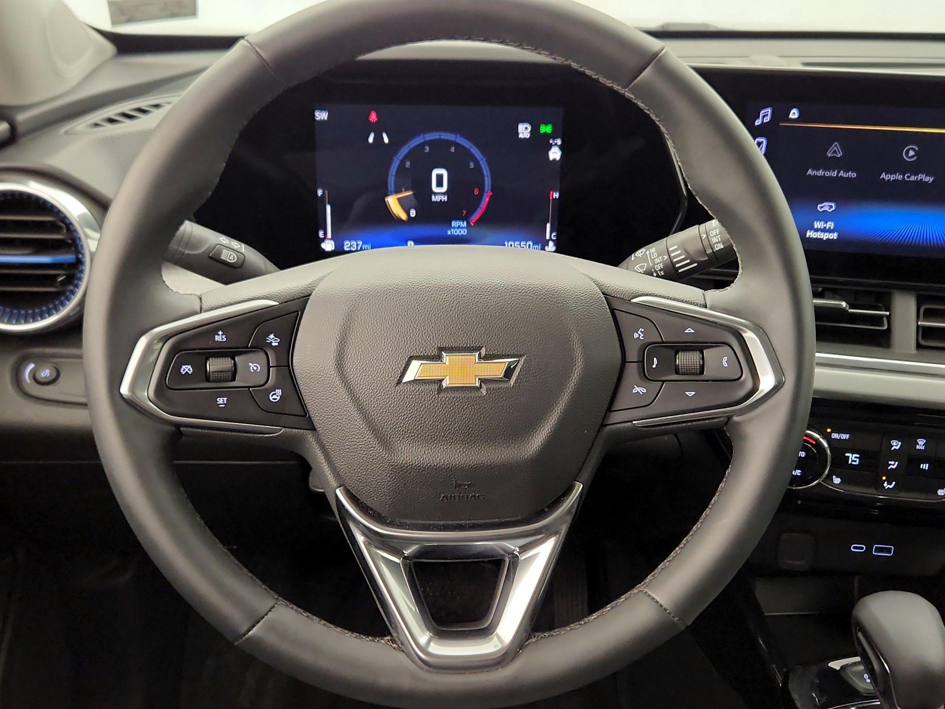 Thumbnail: 2025 Chevrolet Trax - 10