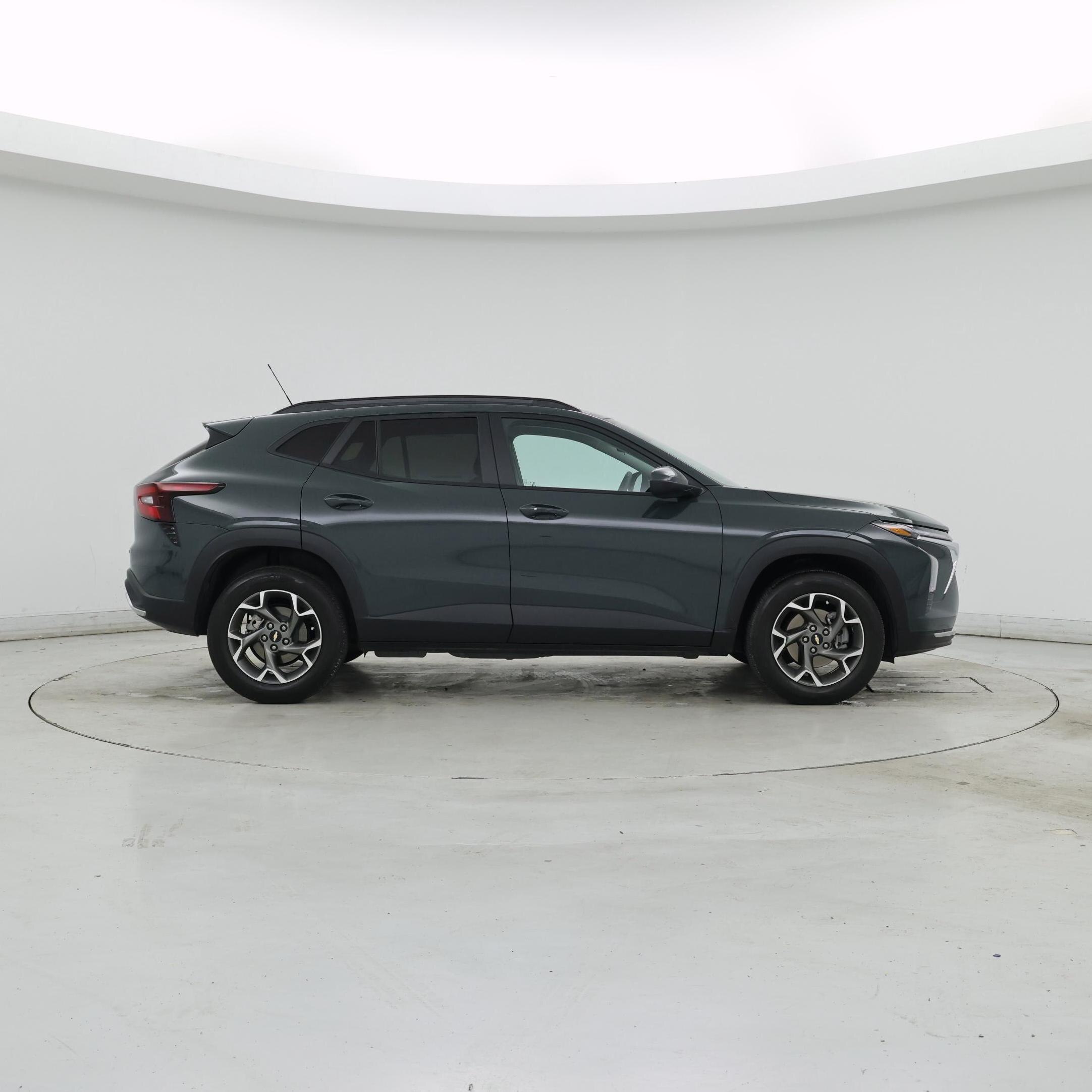 Thumbnail: 2025 Chevrolet Trax - 7