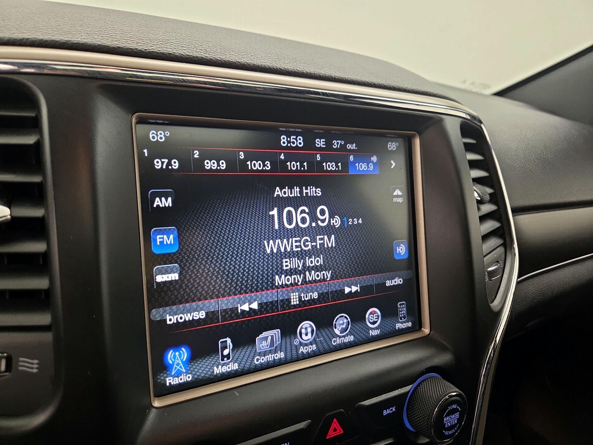 Thumbnail: 2014 Jeep Grand Cherokee - 16