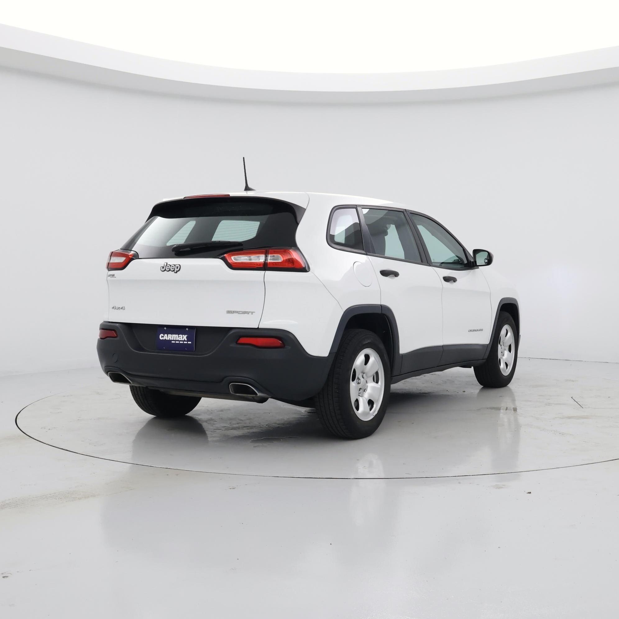 Thumbnail: 2016 Jeep Cherokee - 8