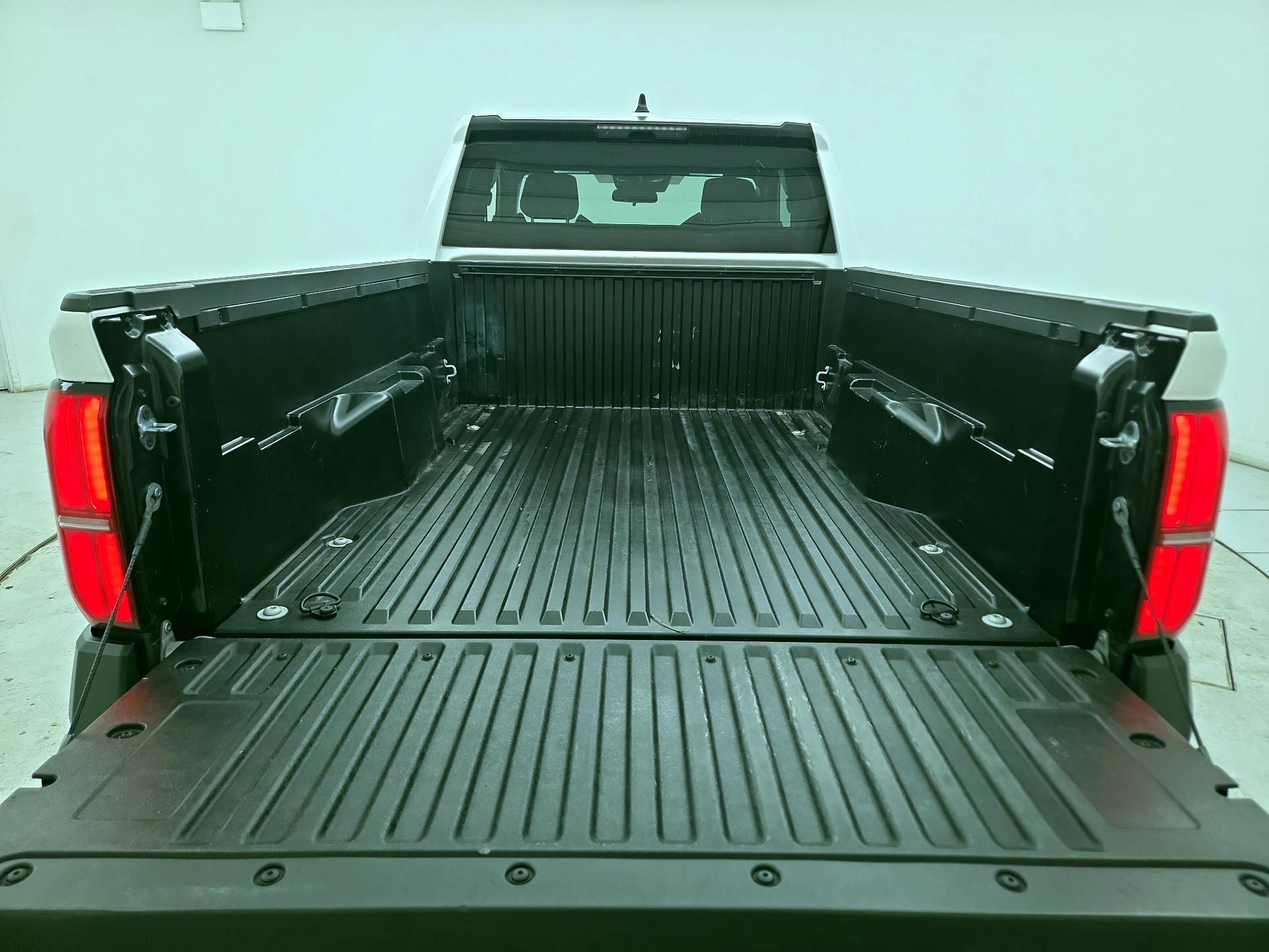 Thumbnail: 2024 Toyota Tacoma - 19