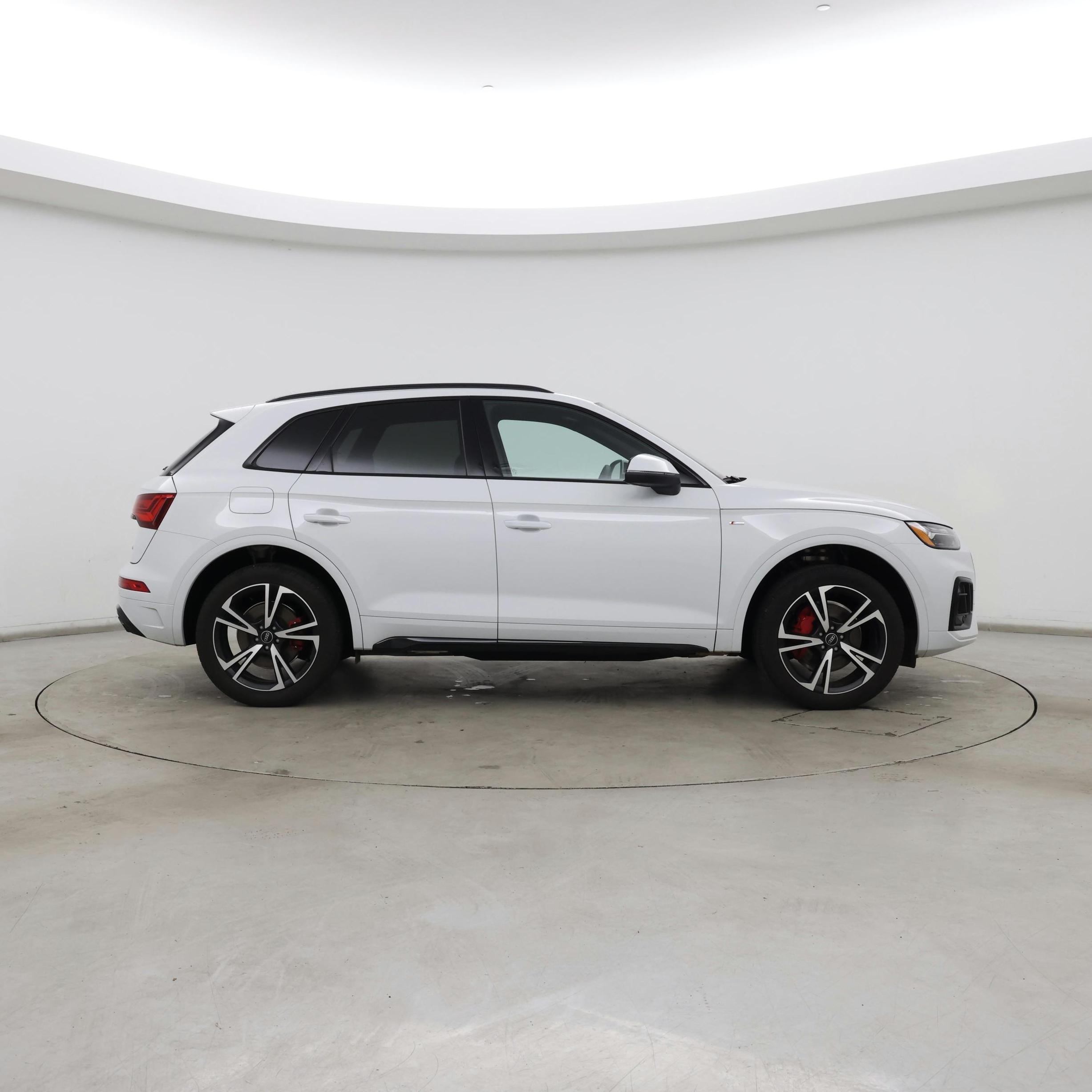 Thumbnail: 2025 Audi Q5 - 7