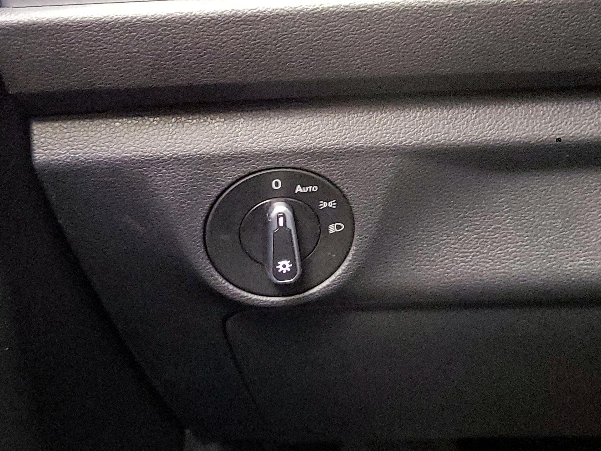 Thumbnail: 2024 Volkswagen Jetta - 11