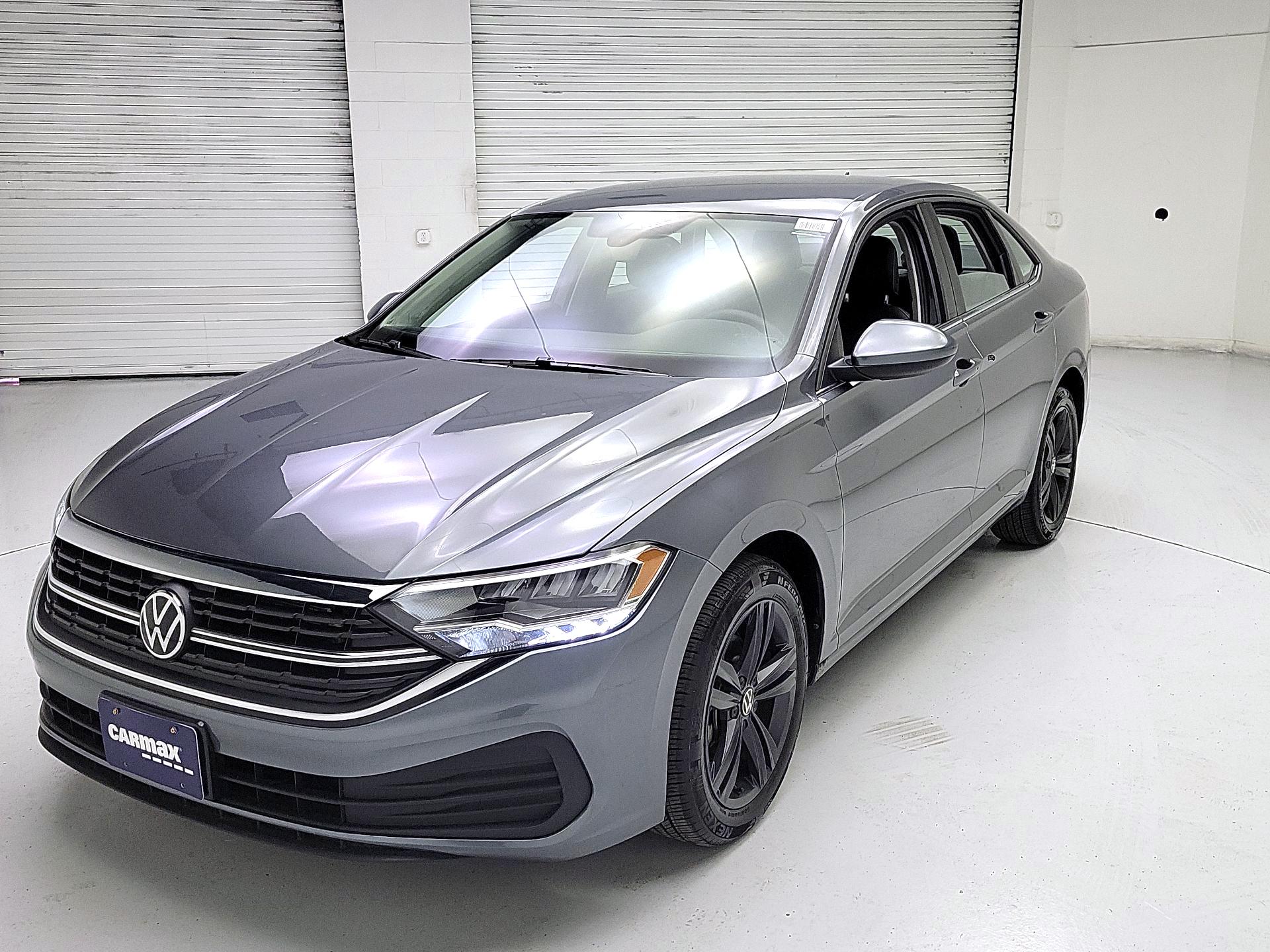 Thumbnail: 2024 Volkswagen Jetta - 3