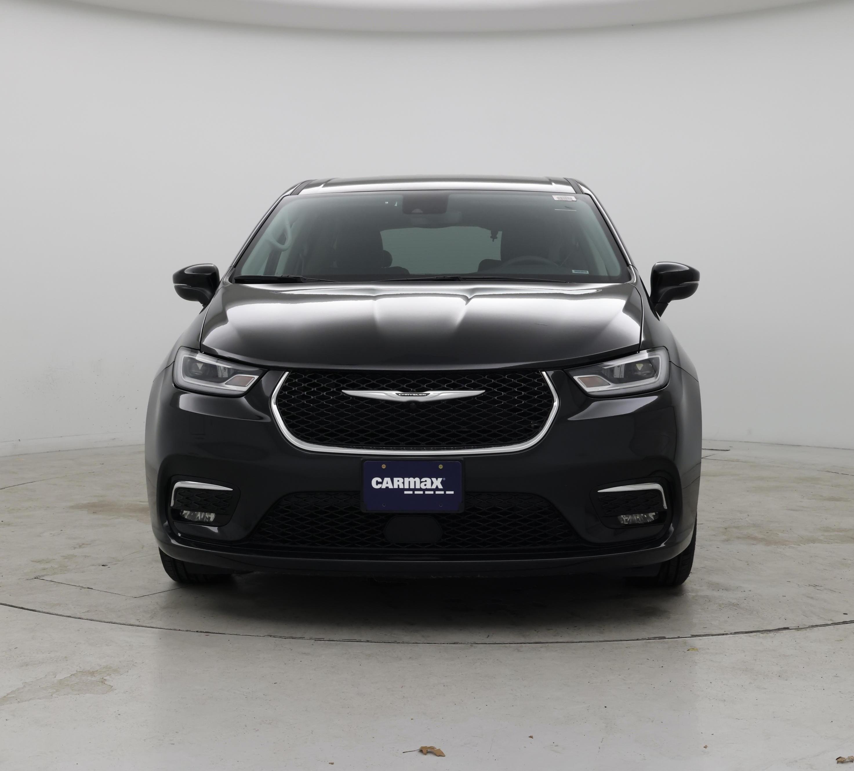 Thumbnail: 2023 Chrysler Pacifica - 5