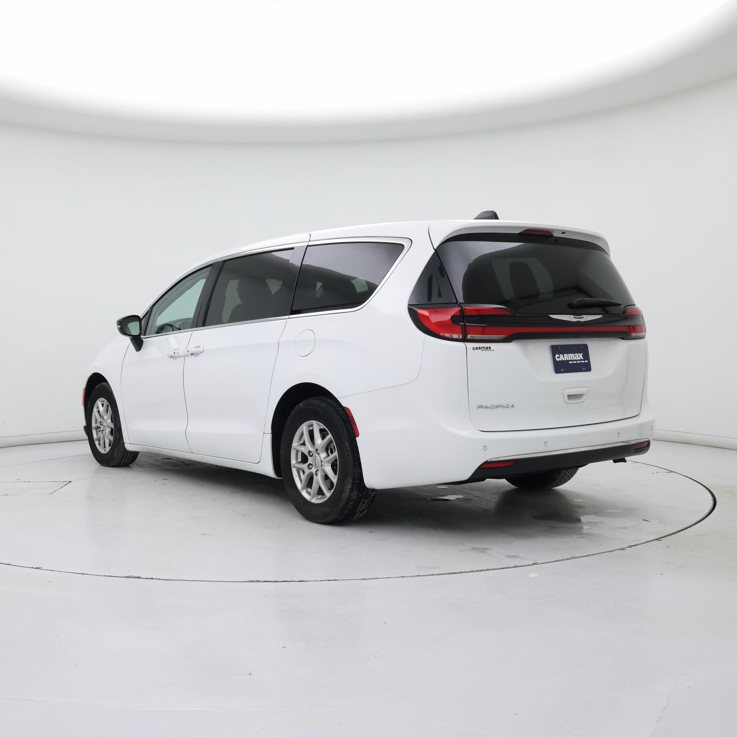 Thumbnail: 2024 Chrysler Pacifica - 2