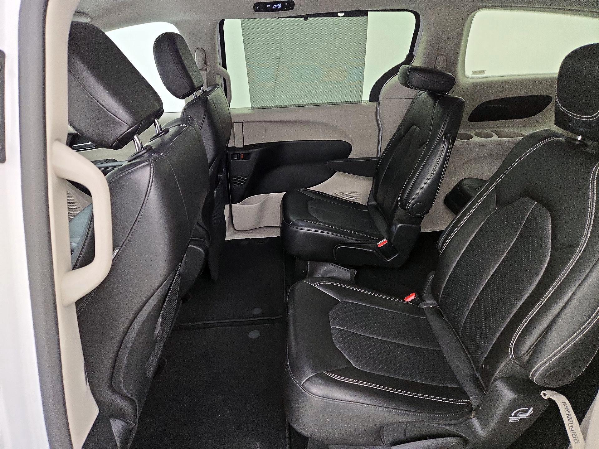 Thumbnail: 2024 Chrysler Pacifica - 19