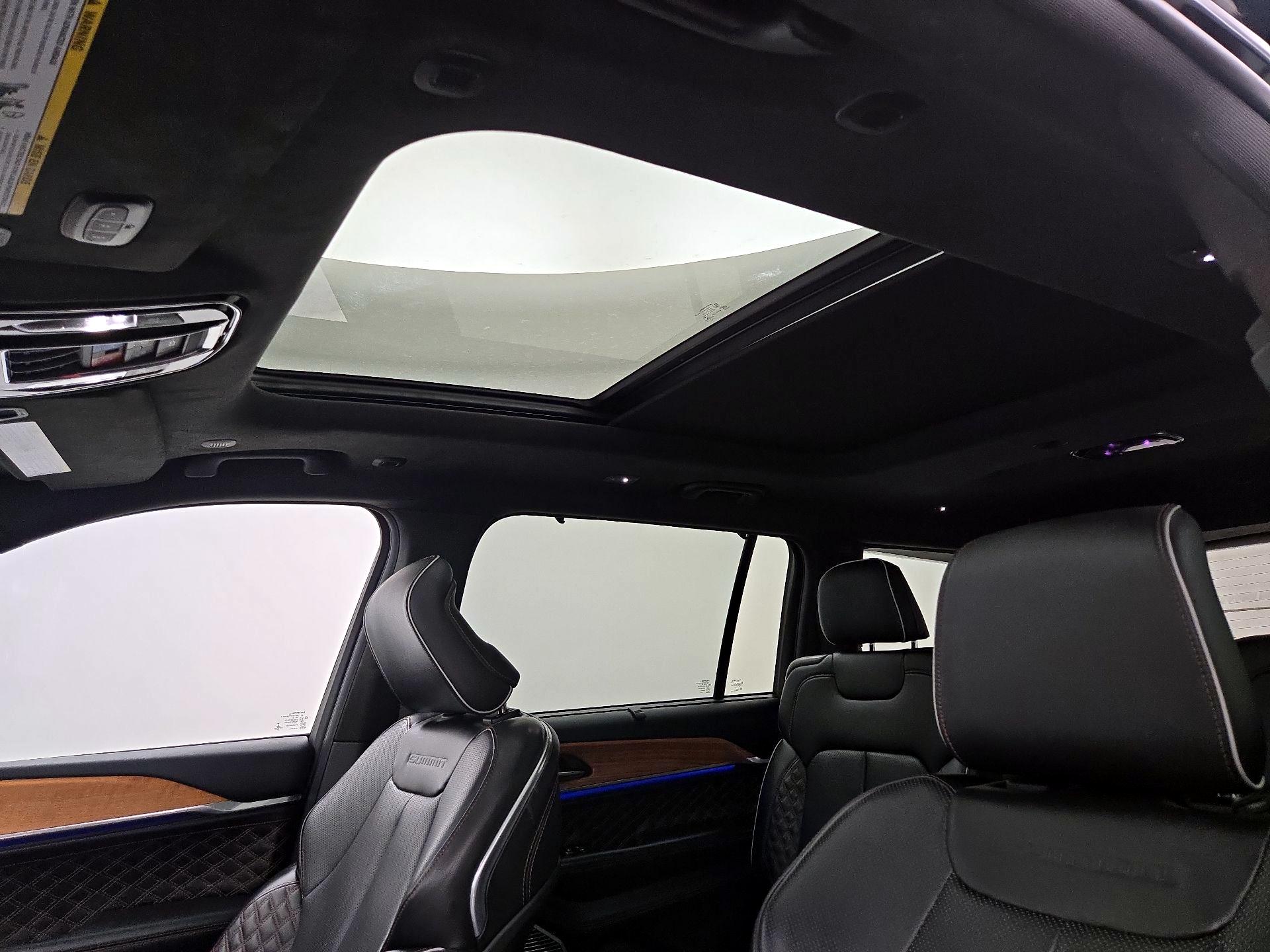 Thumbnail: 2023 Jeep Grand Cherokee L - 20