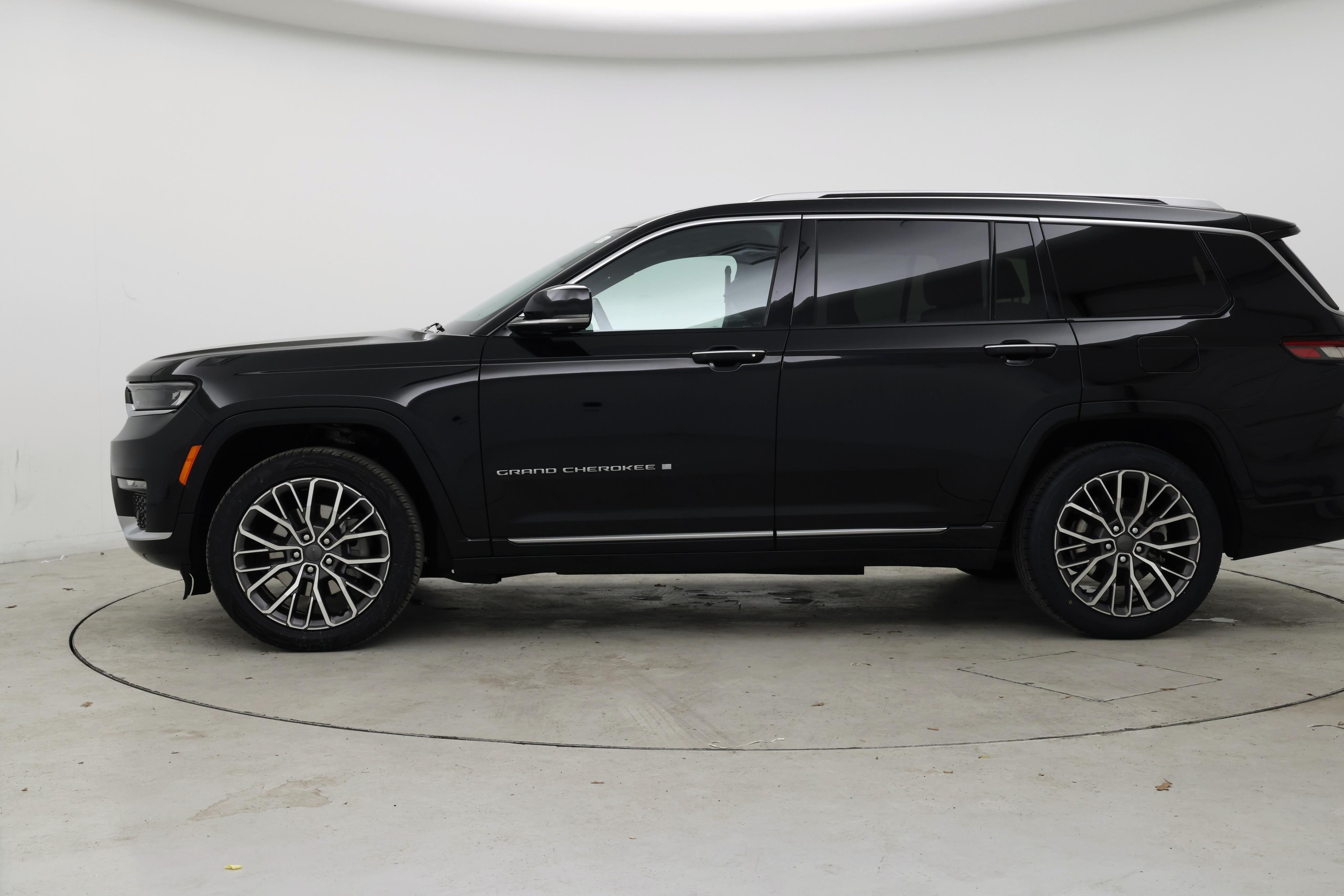 Thumbnail: 2023 Jeep Grand Cherokee L - 3