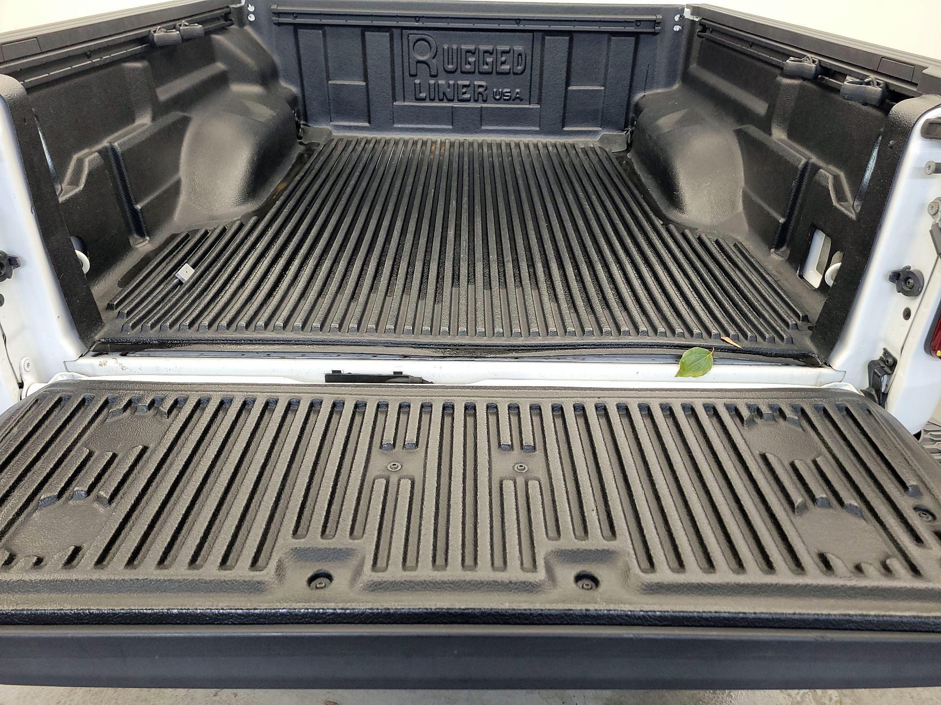 Thumbnail: 2020 Jeep Gladiator - 16