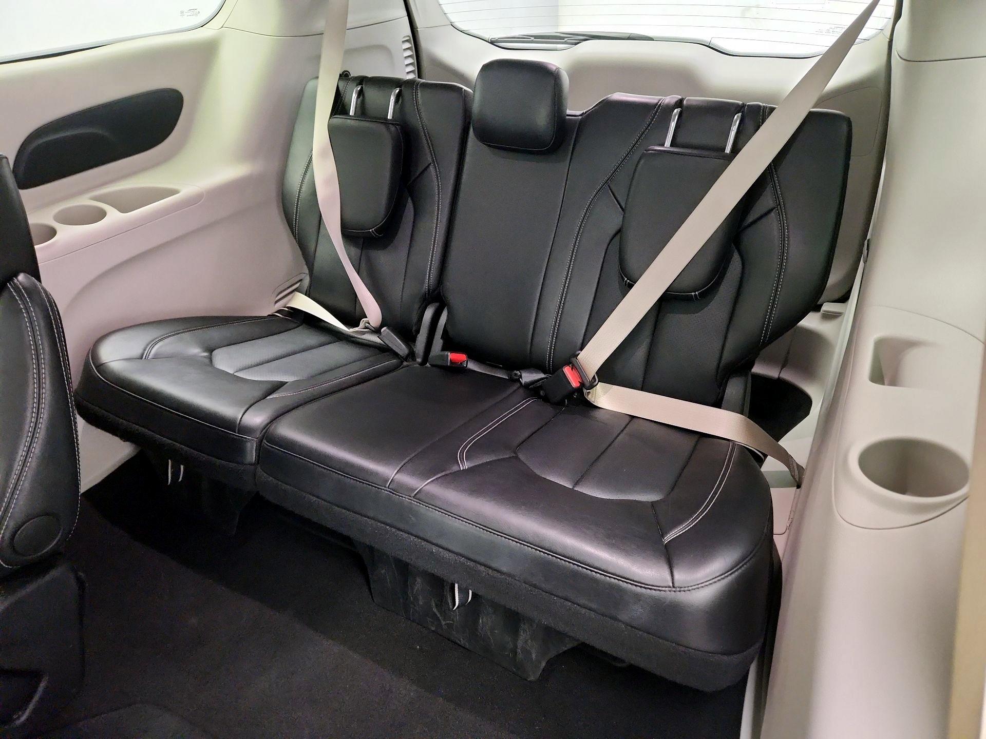 Thumbnail: 2024 Chrysler Pacifica - 20