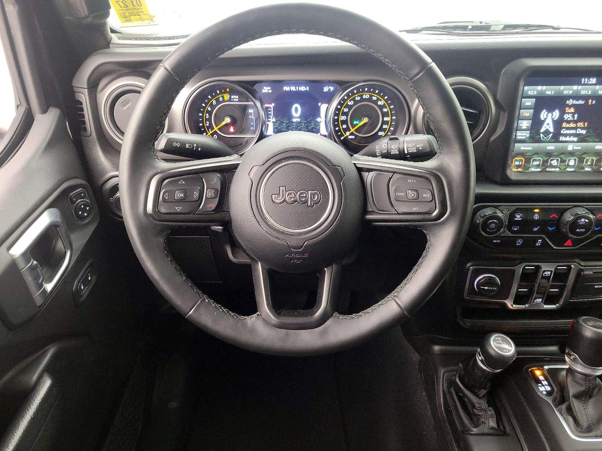 Thumbnail: 2022 Jeep Wrangler - 10