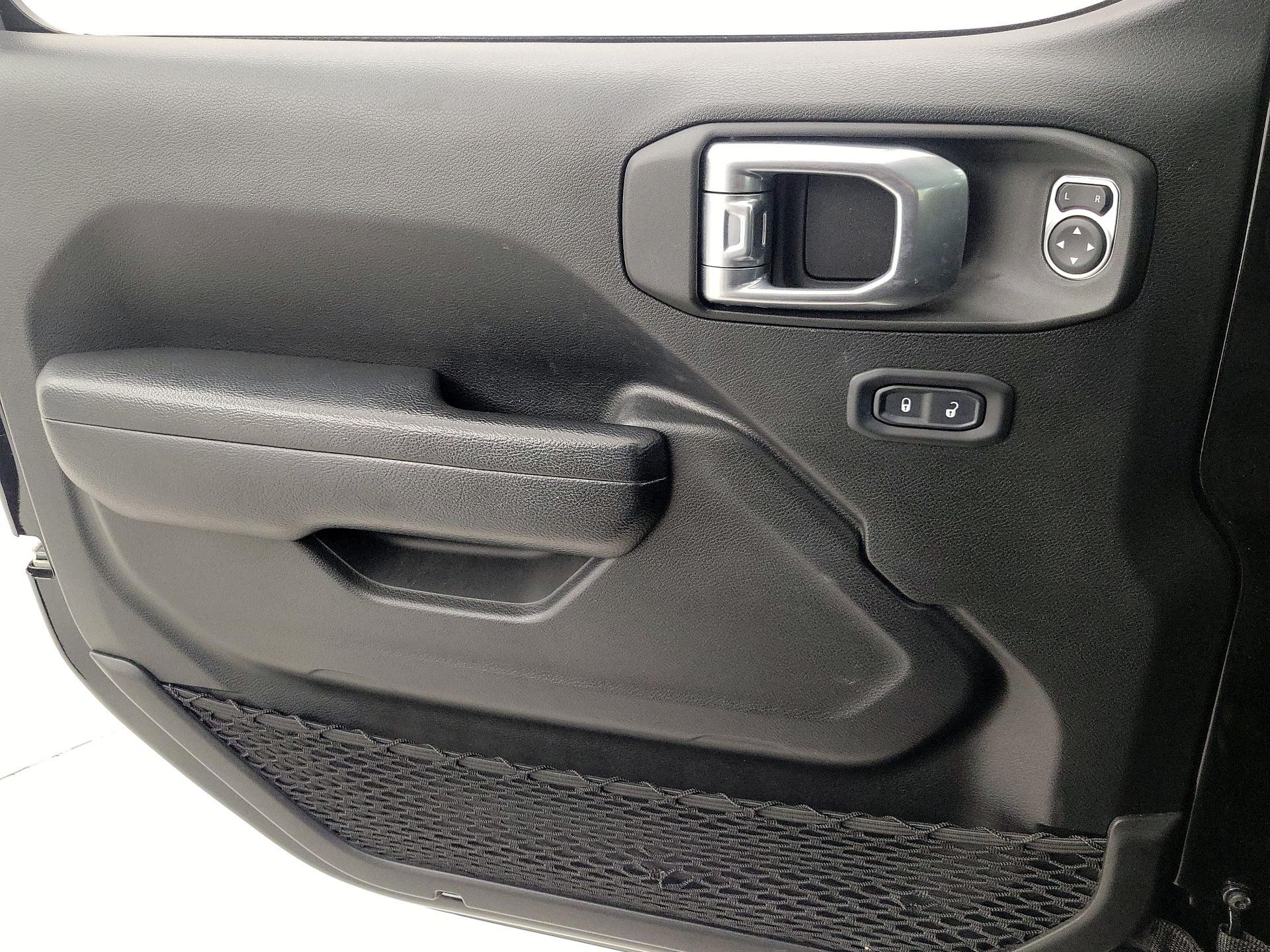 Thumbnail: 2022 Jeep Wrangler - 12