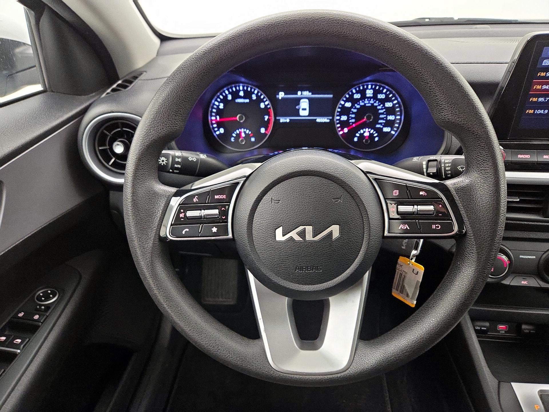 Thumbnail: 2023 Kia Forte - 10