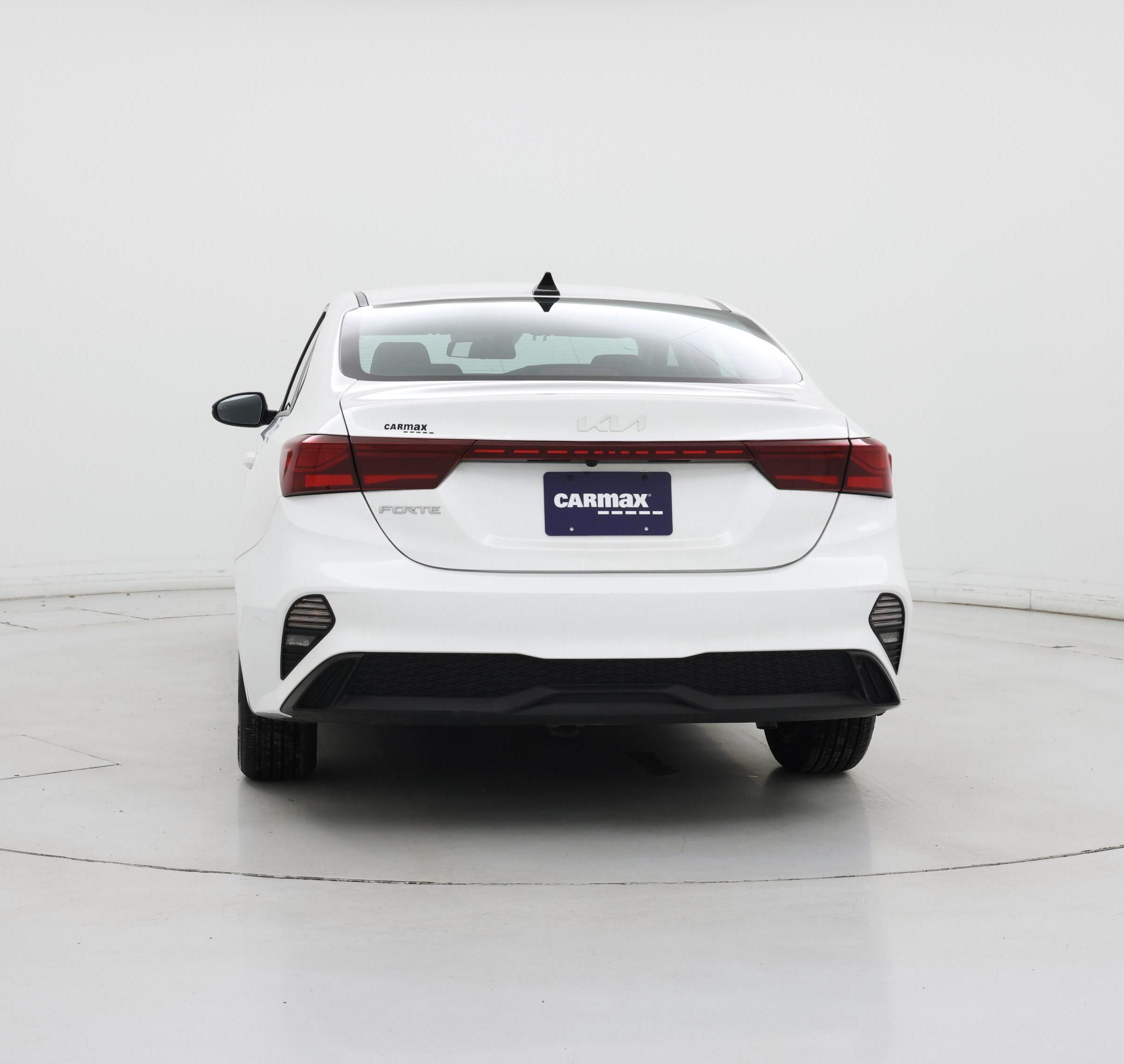 Thumbnail: 2023 Kia Forte - 6