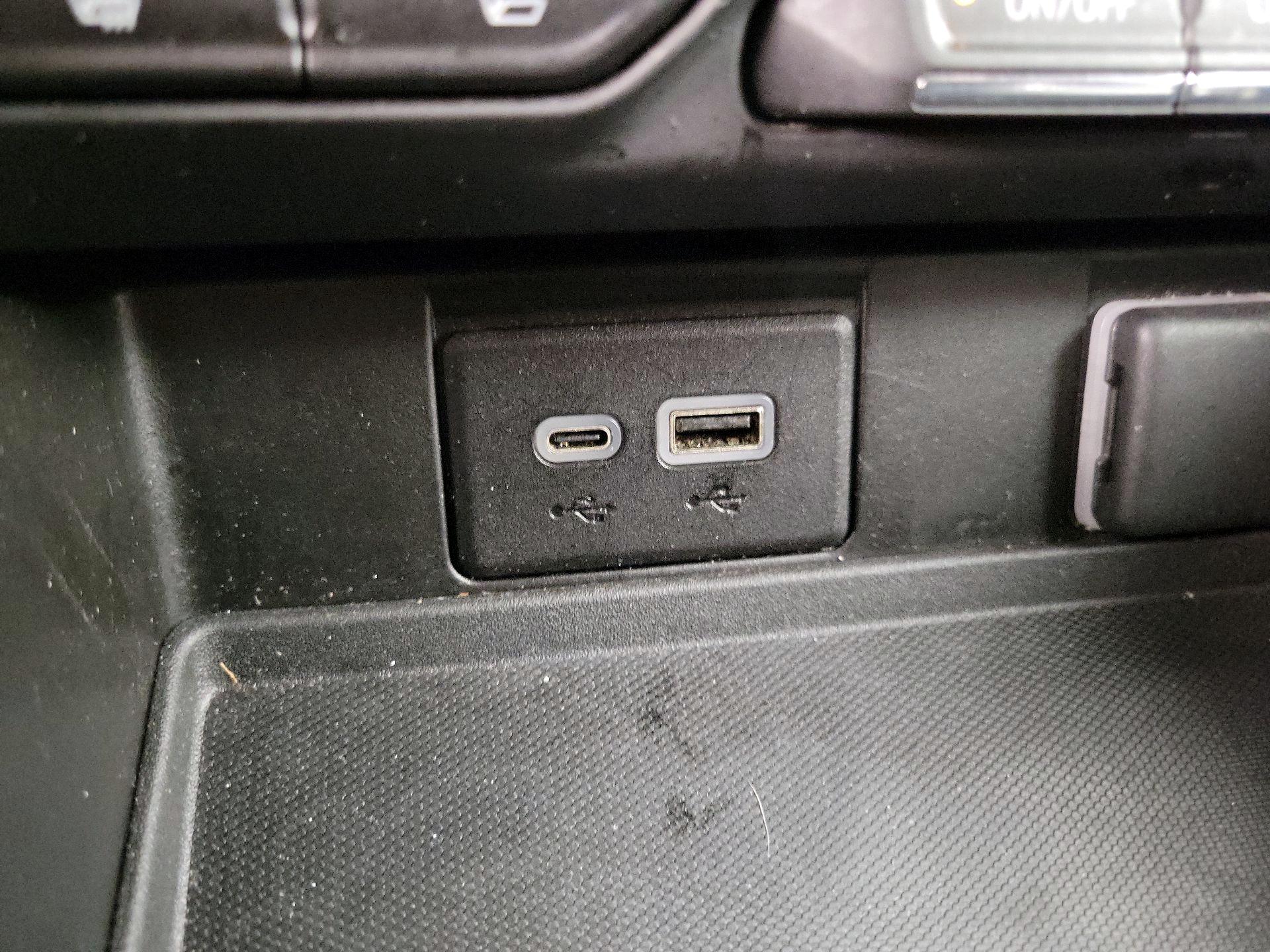 Thumbnail: 2023 Chevrolet Tahoe - 18