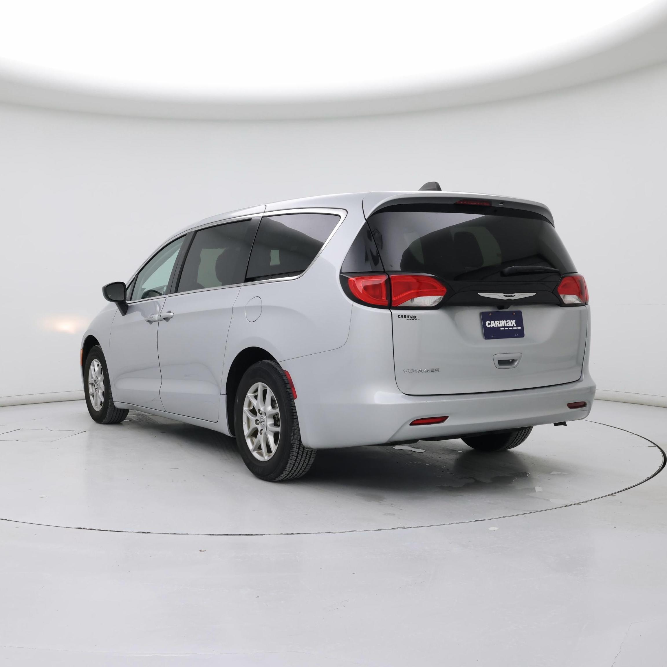 Thumbnail: 2024 Chrysler Voyager - 2