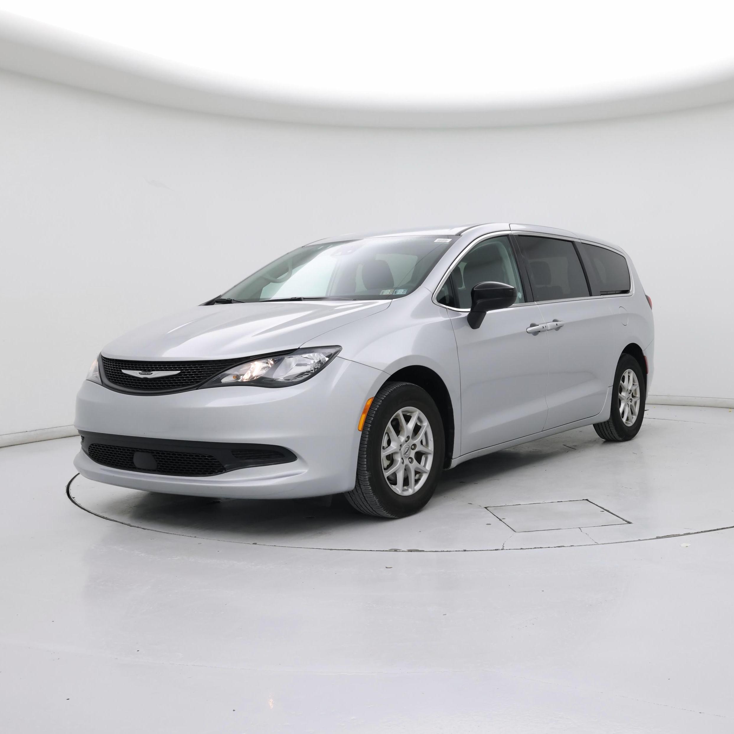 Thumbnail: 2024 Chrysler Voyager - 4