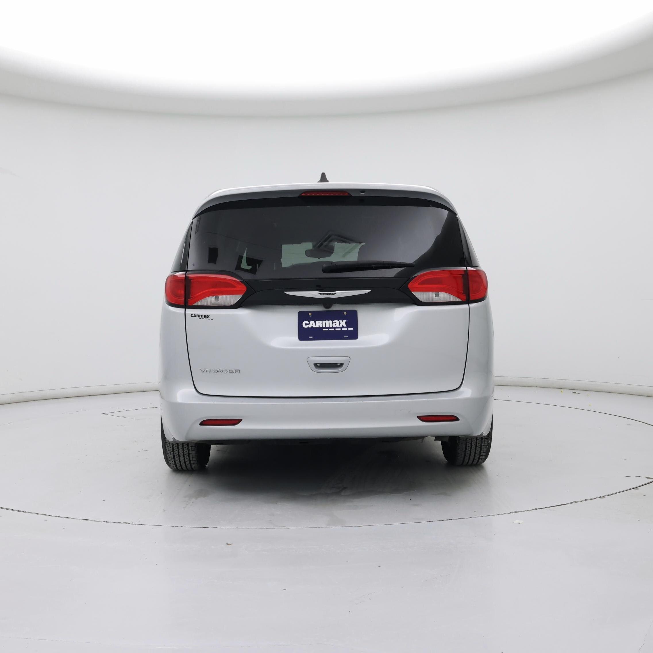 Thumbnail: 2024 Chrysler Voyager - 6