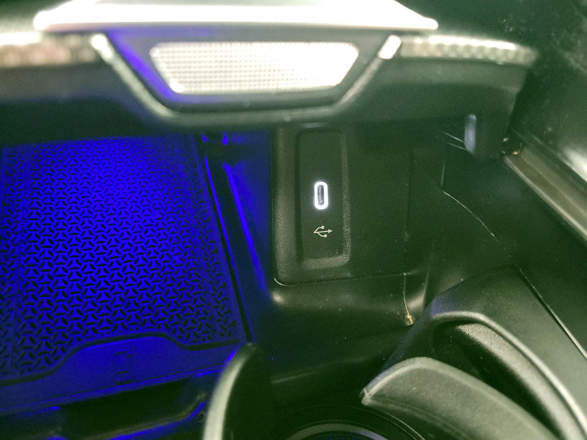 Thumbnail: 2024 Mercedes-Benz GLC - 18