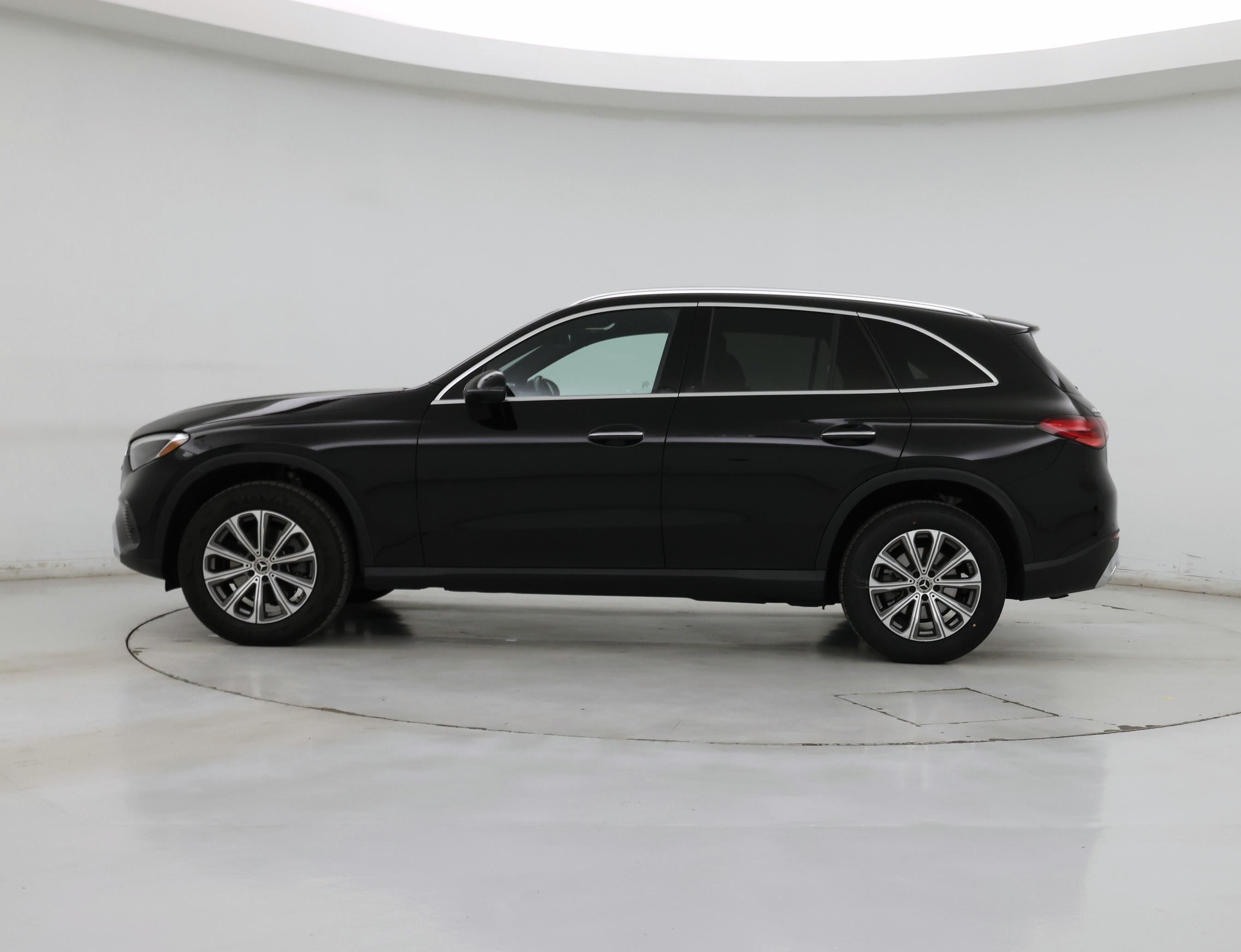 Thumbnail: 2024 Mercedes-Benz GLC - 3